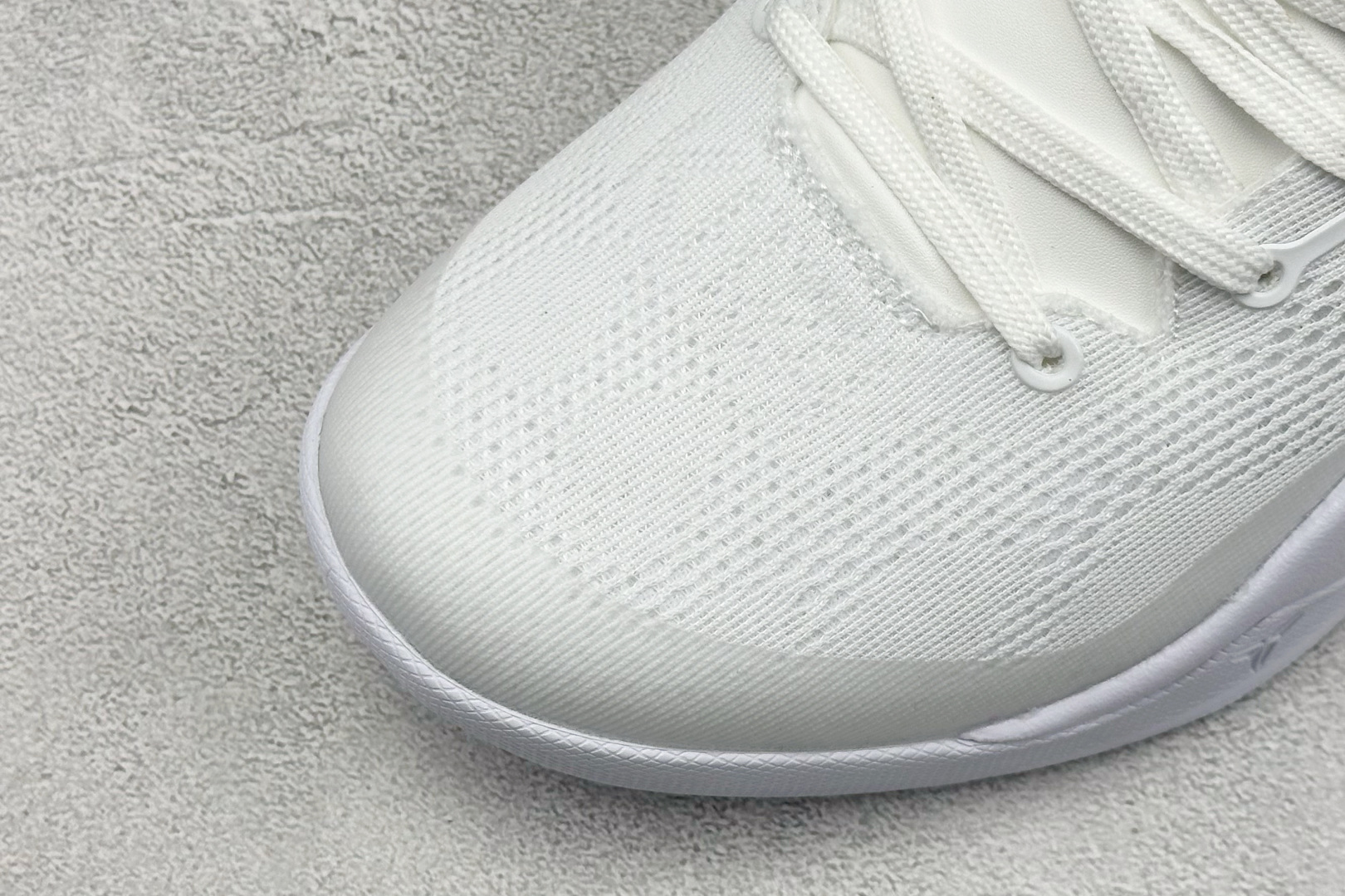 GJR版 NIKE KOBE 8 PROTRO 科比八代 内置元年缓震气垫  HF9550-100