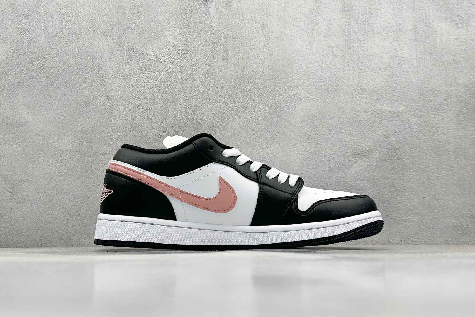 K版 Air Jordan 1 Low 黑白粉  553558-165