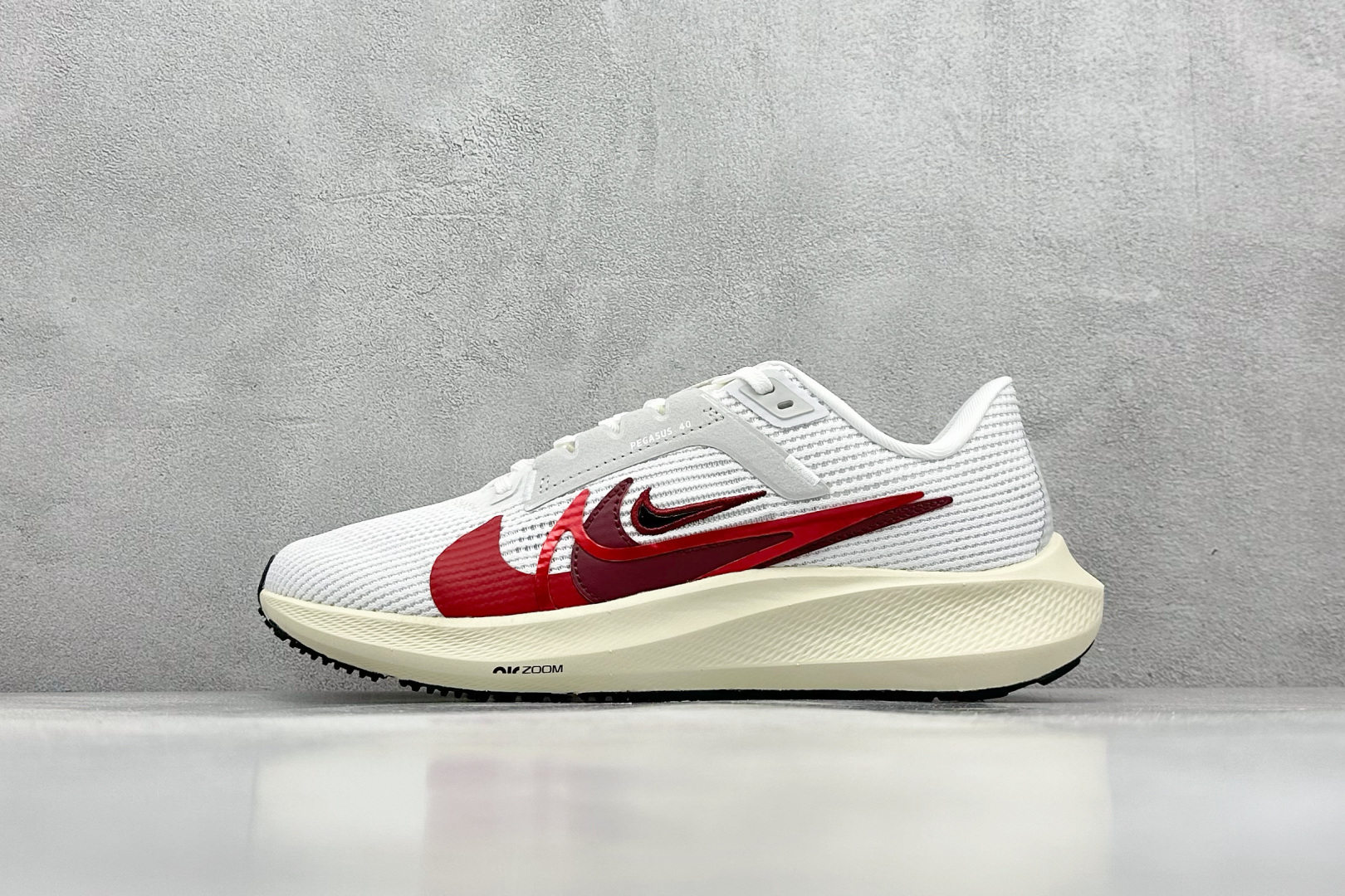 纯原福利 
Air Zoom Pegasus 40
外贸专供订单 原厂折返国内销售 
国外专柜标准数据开