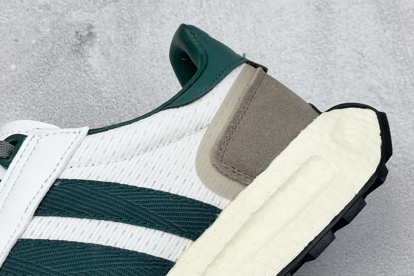  
RS版 Adidas Retropy E5 阿迪新款运动休闲爆米花跑鞋

货号：IE3910
尺码