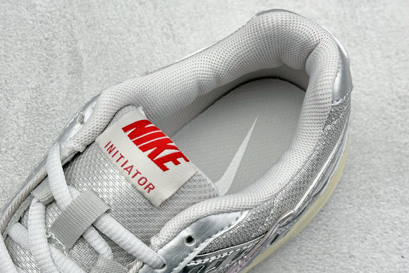  
Nike Initiator Running 耐克INS
超火复古老爹跑鞋 
耐克 P-6000老爹