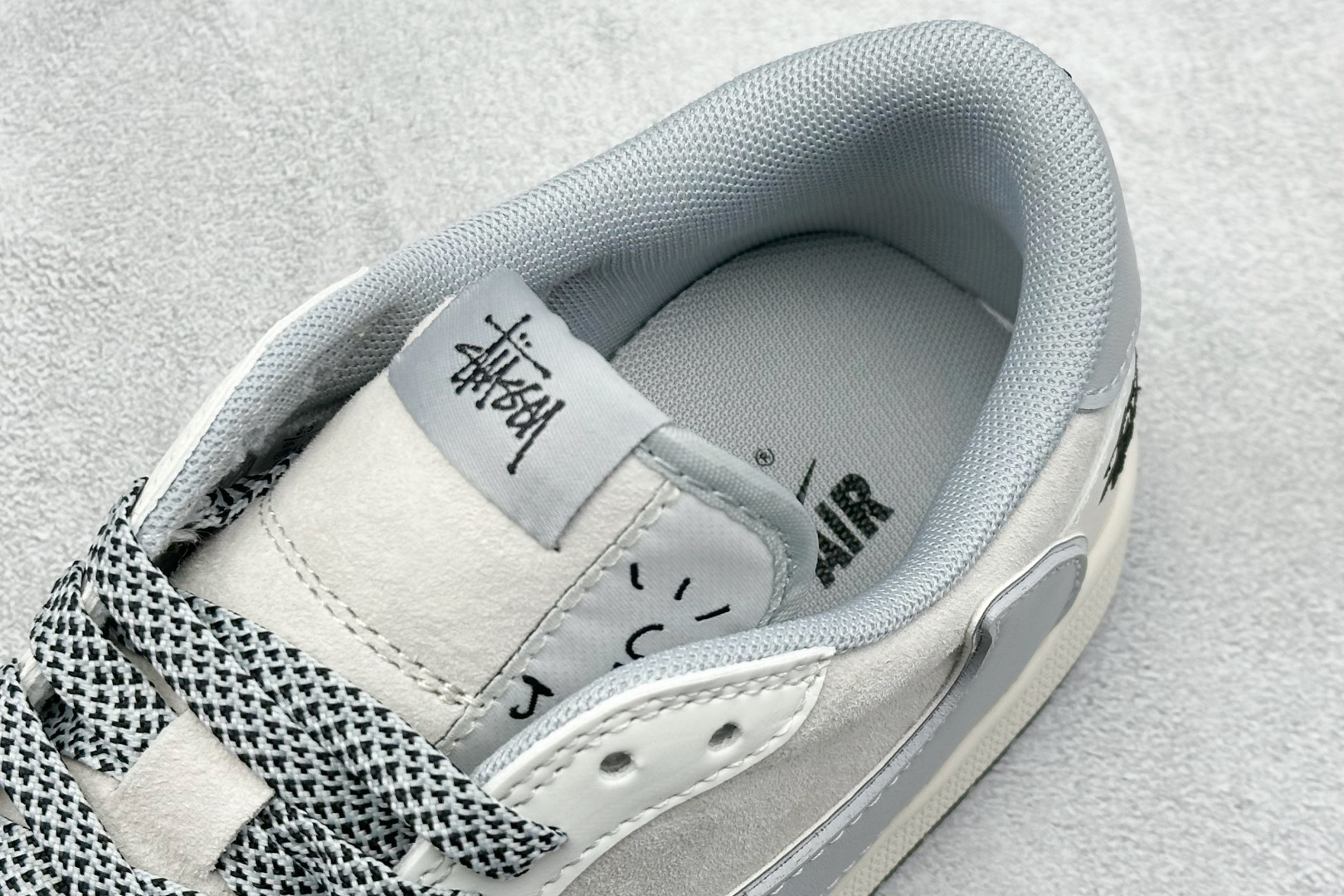终端放店
XC版 Travis Scott x Fragment Design x Air Jorda