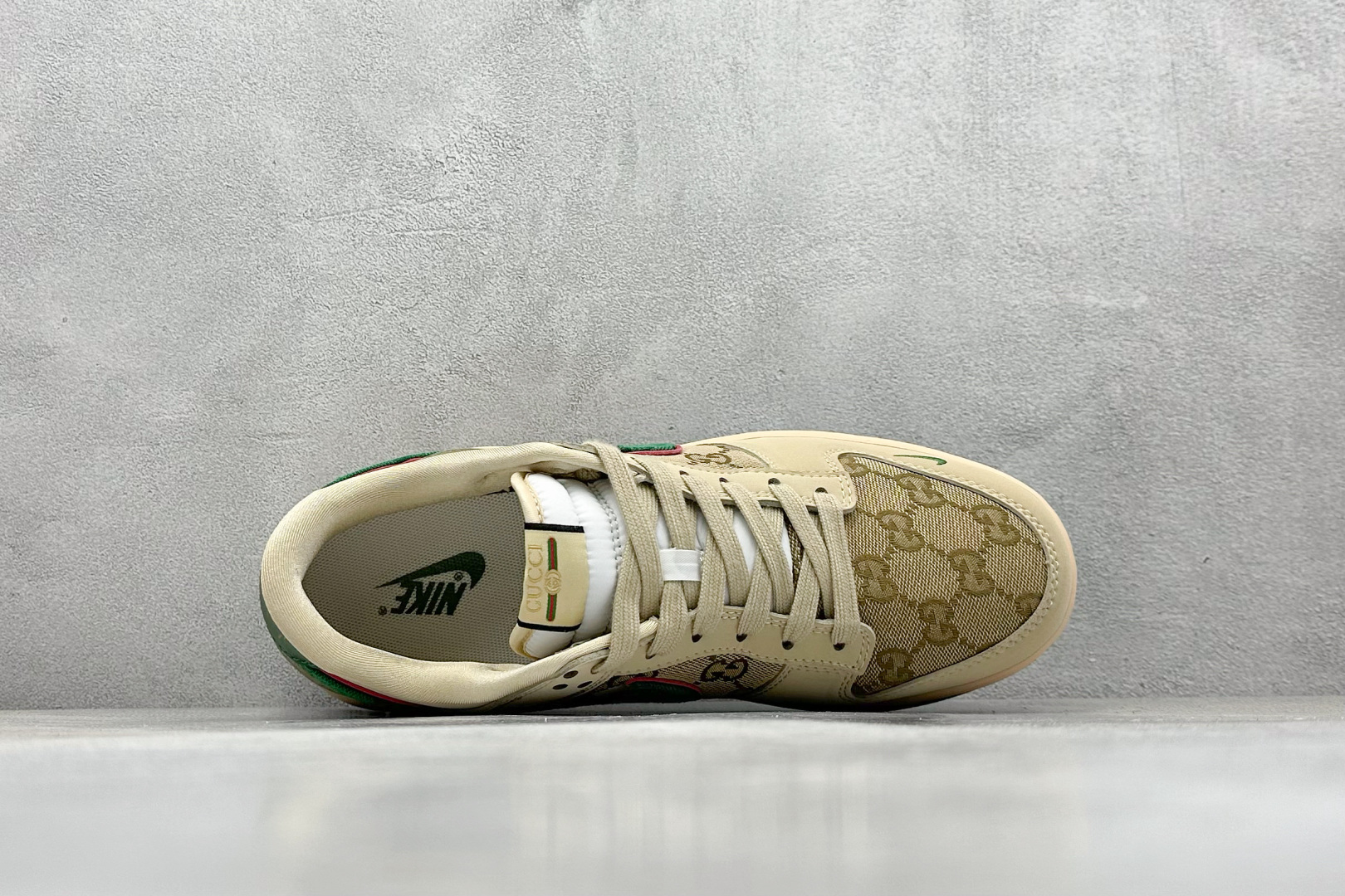 终端放店
XC版 Nk SB Dunk Low 古驰联名-米黄绿勾 周年高端定制 低帮休闲板鞋
#周年