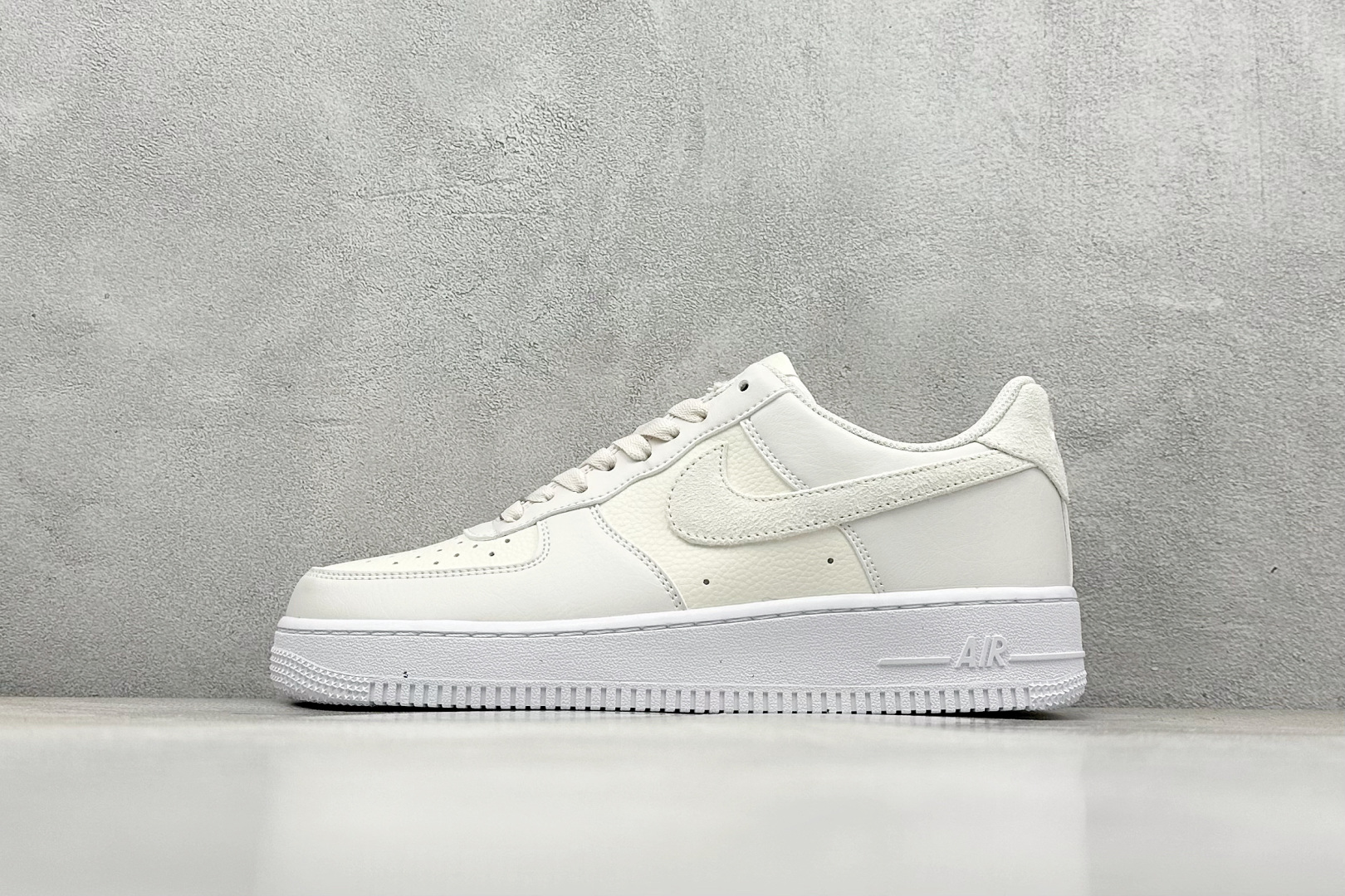  
Nike Air Force 1 Low 07 NN 乳白色
原楦头原纸板 打造纯正低帮空军版型
专