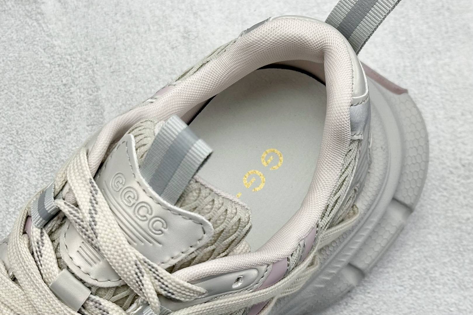  
GG-CC Chunky Low安哥拉红休闲运动老爹鞋系列
#广东大厂出品 完美细节 25ss春季新