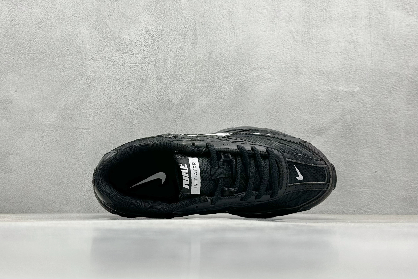  
Nike Initiator Running 耐克INS
超火复古老爹跑鞋 
耐克 P-6000老爹