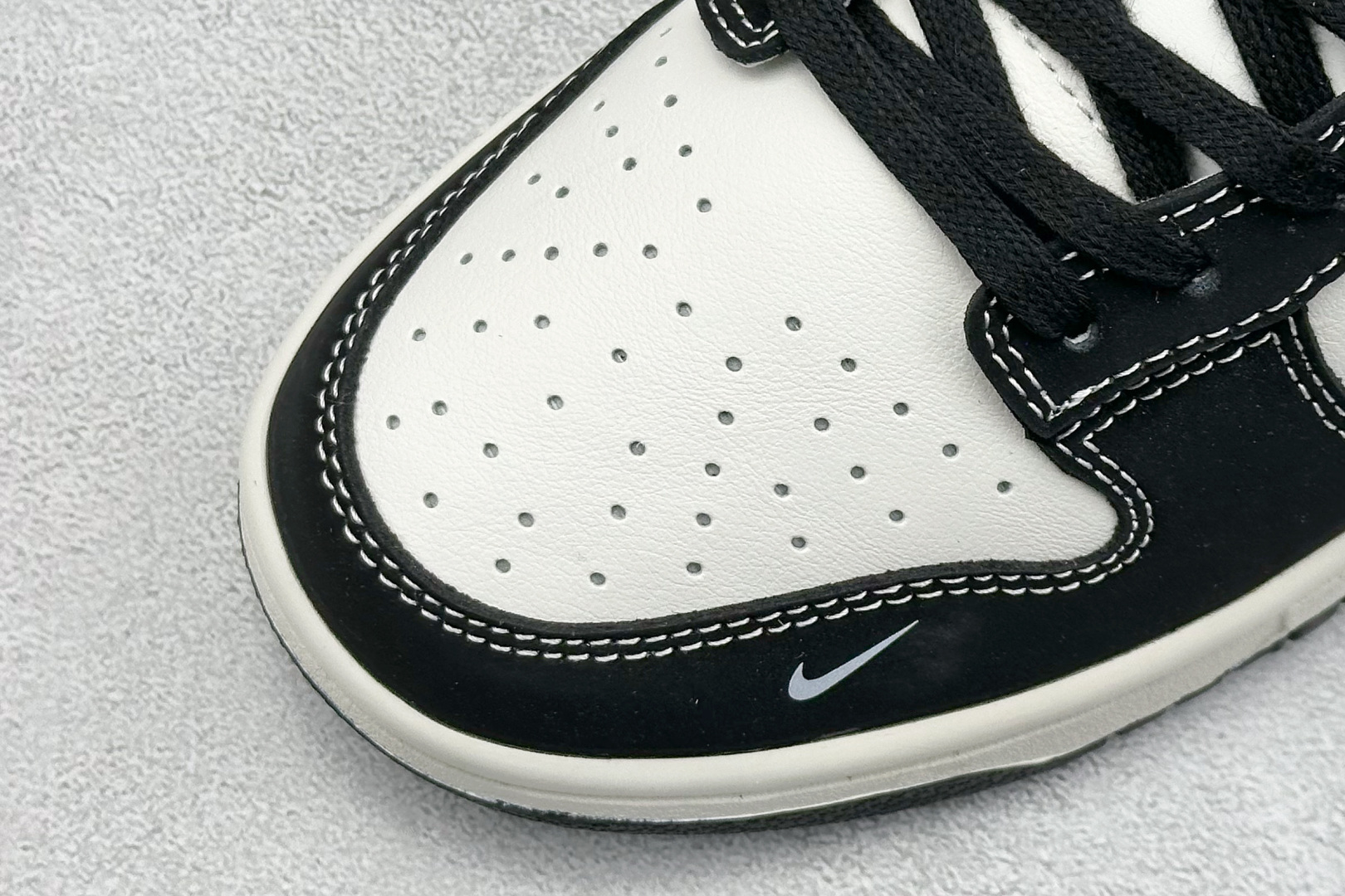  
K版 NIKE SB Dunk Low 蝙蝠侠联名
性价比天花板 尝鲜先行版
原装头层材料 独家版型
