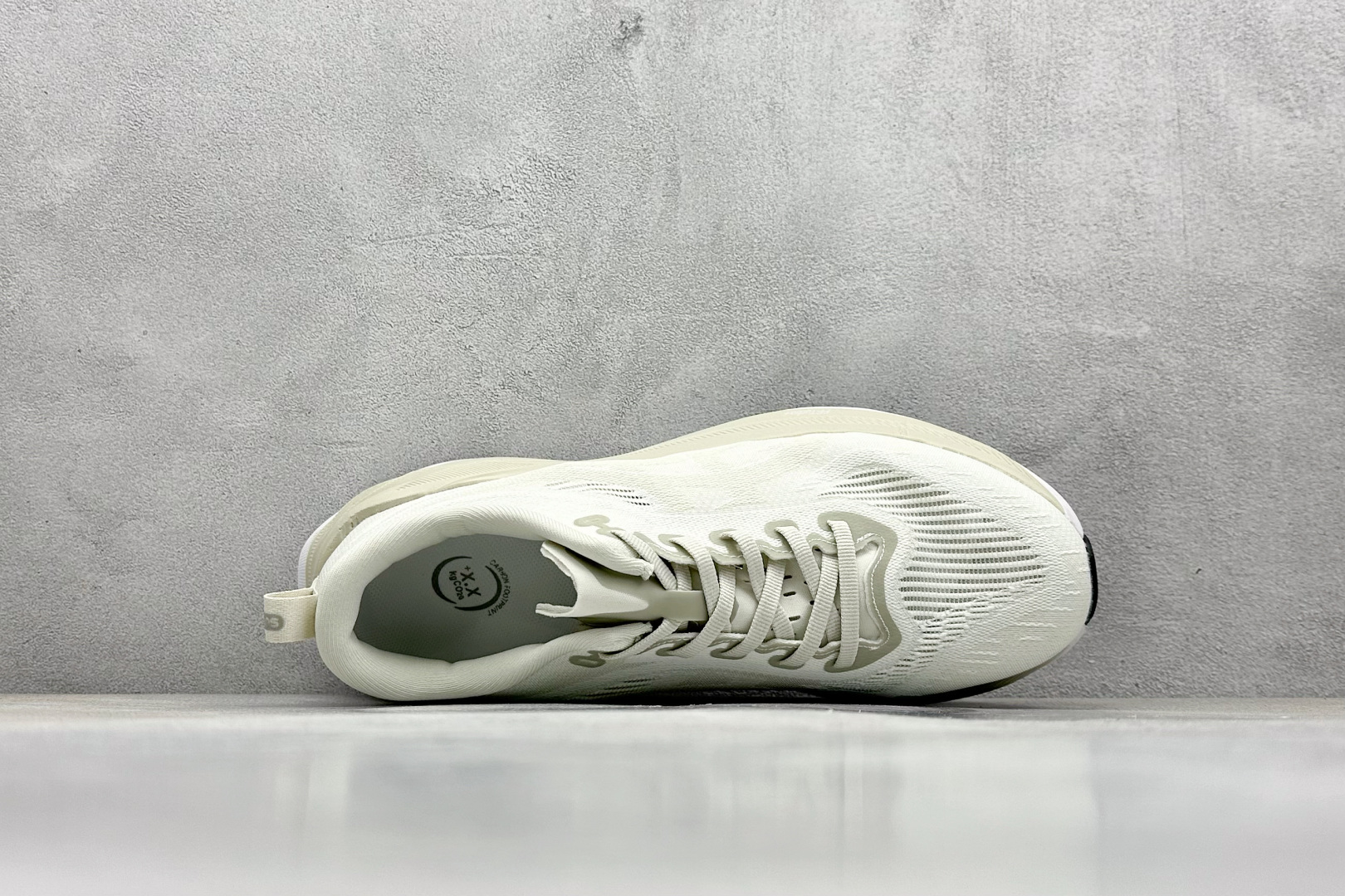  
亚瑟士/ASICS SUPERBLAST 2 PARIS 2代 运动跑鞋系列 

货号：1013A1
