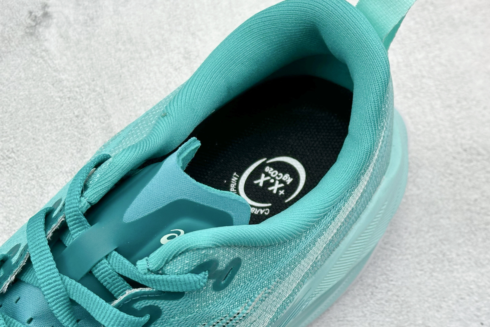  
亚瑟士/ASICS SUPERBLAST 2 PARIS 2代 运动跑鞋系列 

货号：1013A1