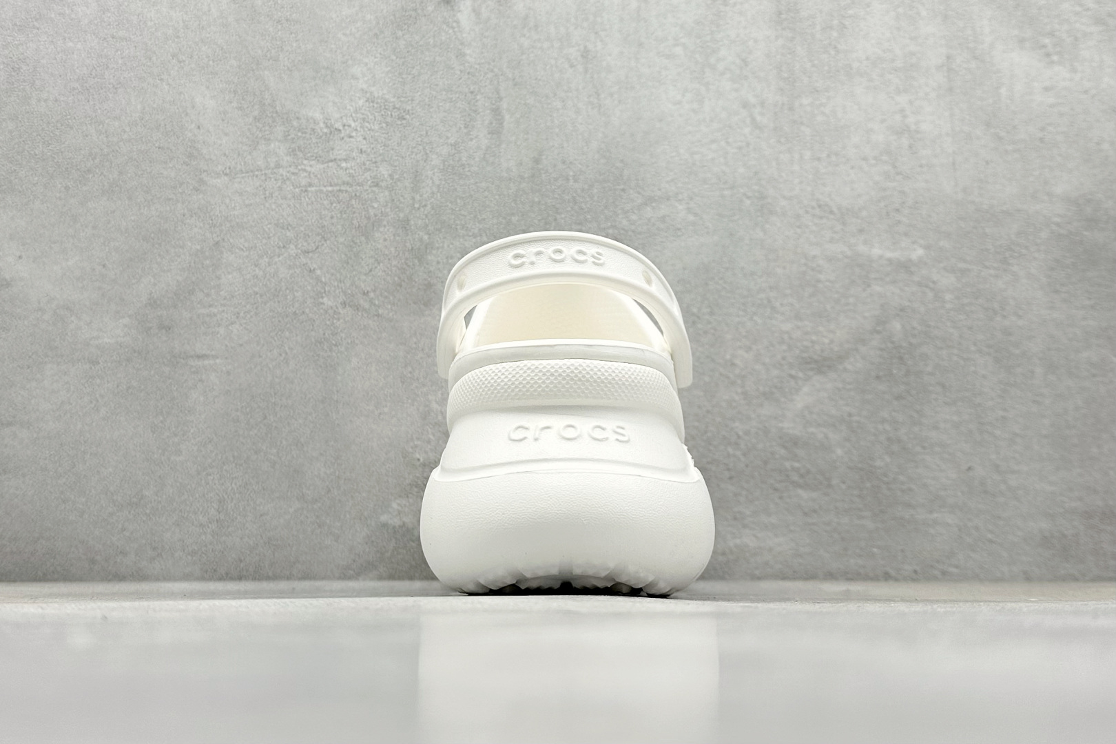  终端放店
K版  Crocs 卡洛驰 鲸鱼

Size：M4=36-37
           M5=