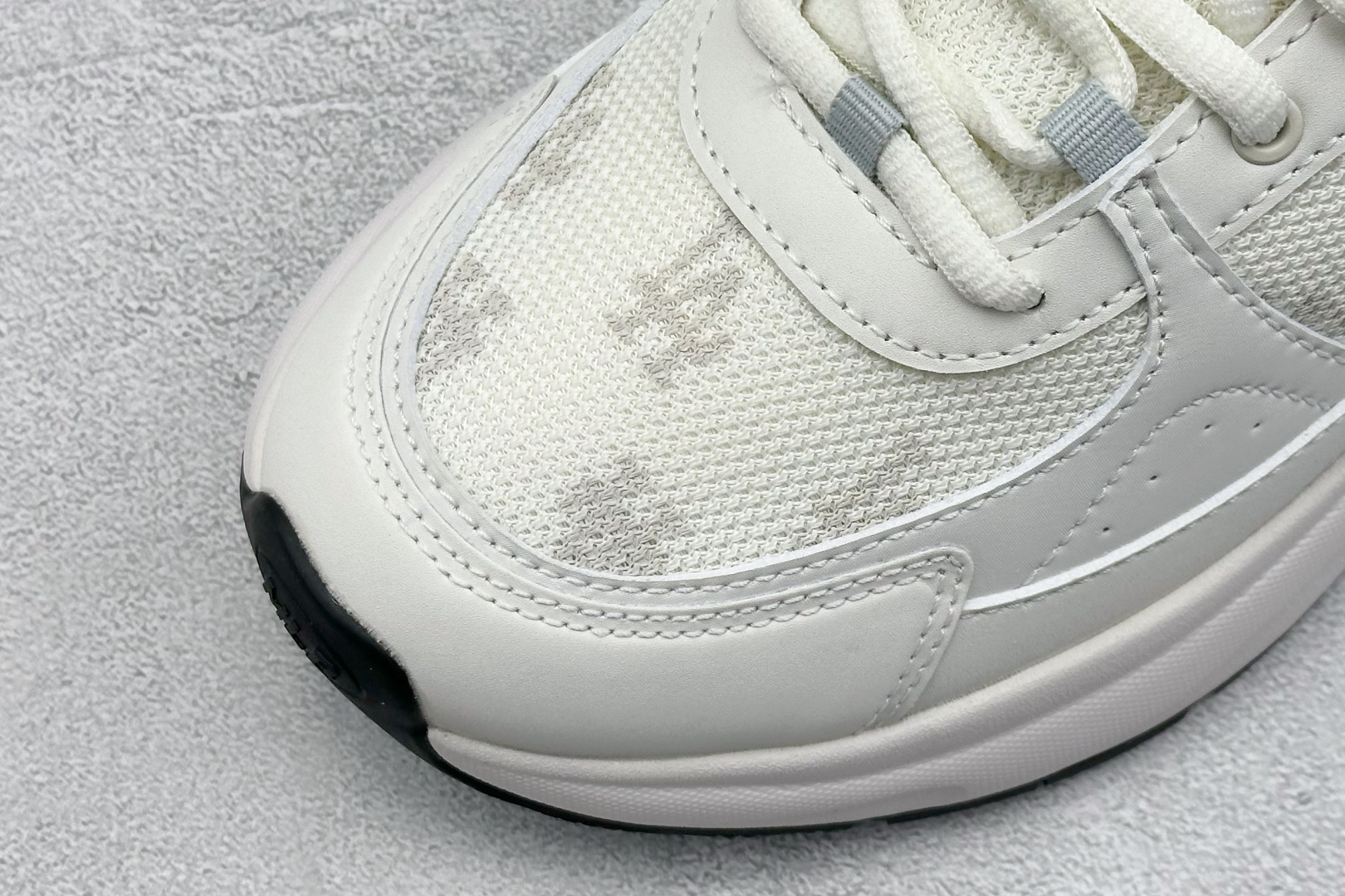 福利特价 终端放店
MLB Chunky Runner Fastball 24SS复古舒适 织物合成革防