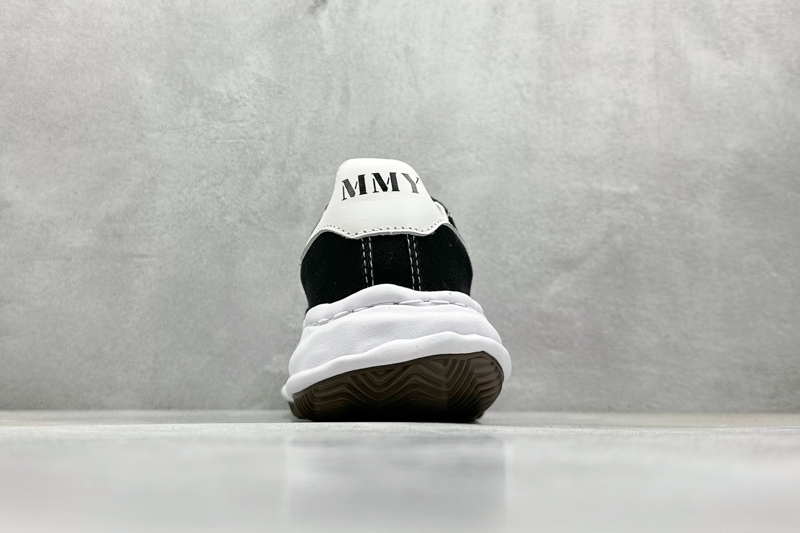 福利特价 终端放店
三原康裕品牌MMY/Maison MIHARA YASUHIRO Original 
