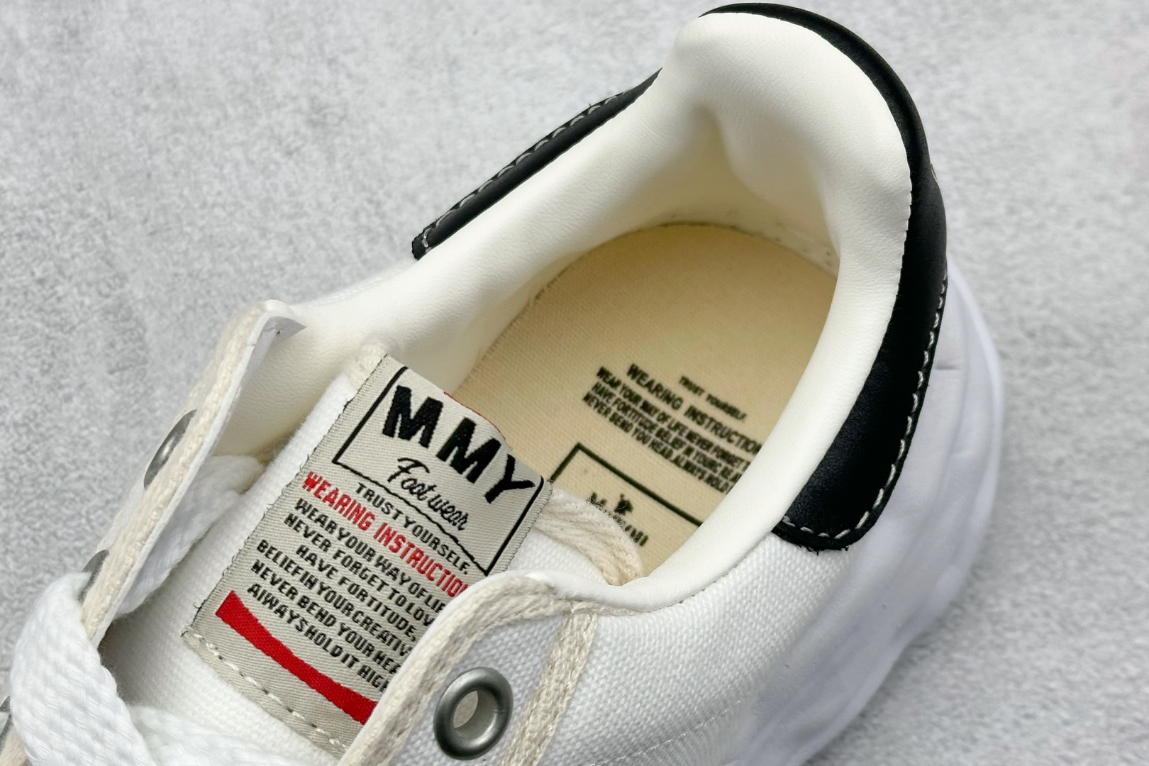 福利特价 终端放店
三原康裕品牌MMY/Maison MIHARA YASUHIRO Original 