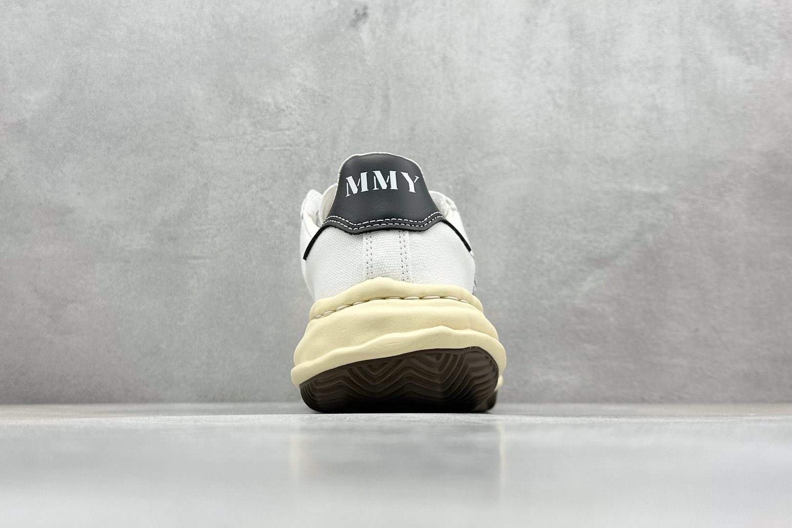 福利特价 终端放店
三原康裕品牌MMY/Maison MIHARA YASUHIRO Original 