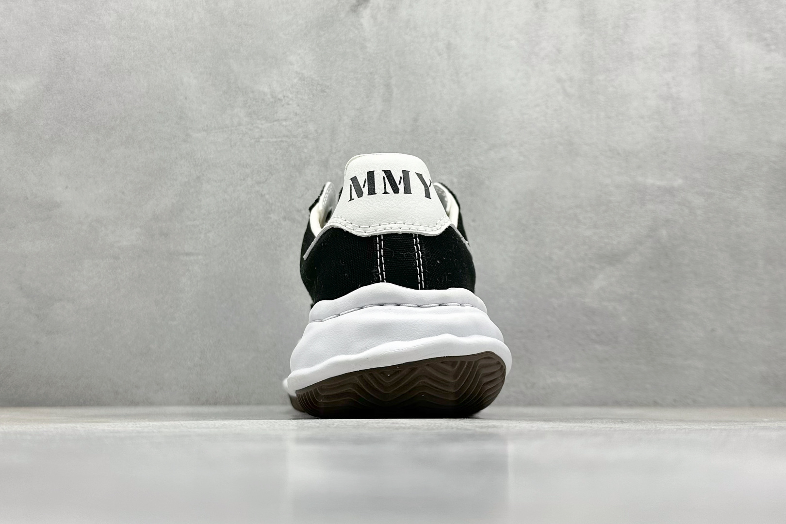 福利特价 终端放店
三原康裕品牌MMY/Maison MIHARA YASUHIRO Original 