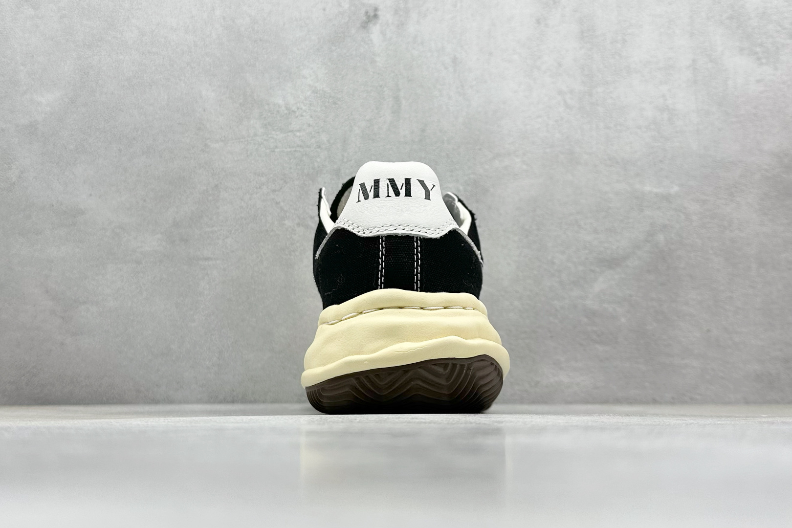 福利特价 终端放店
三原康裕品牌MMY/Maison MIHARA YASUHIRO Original 