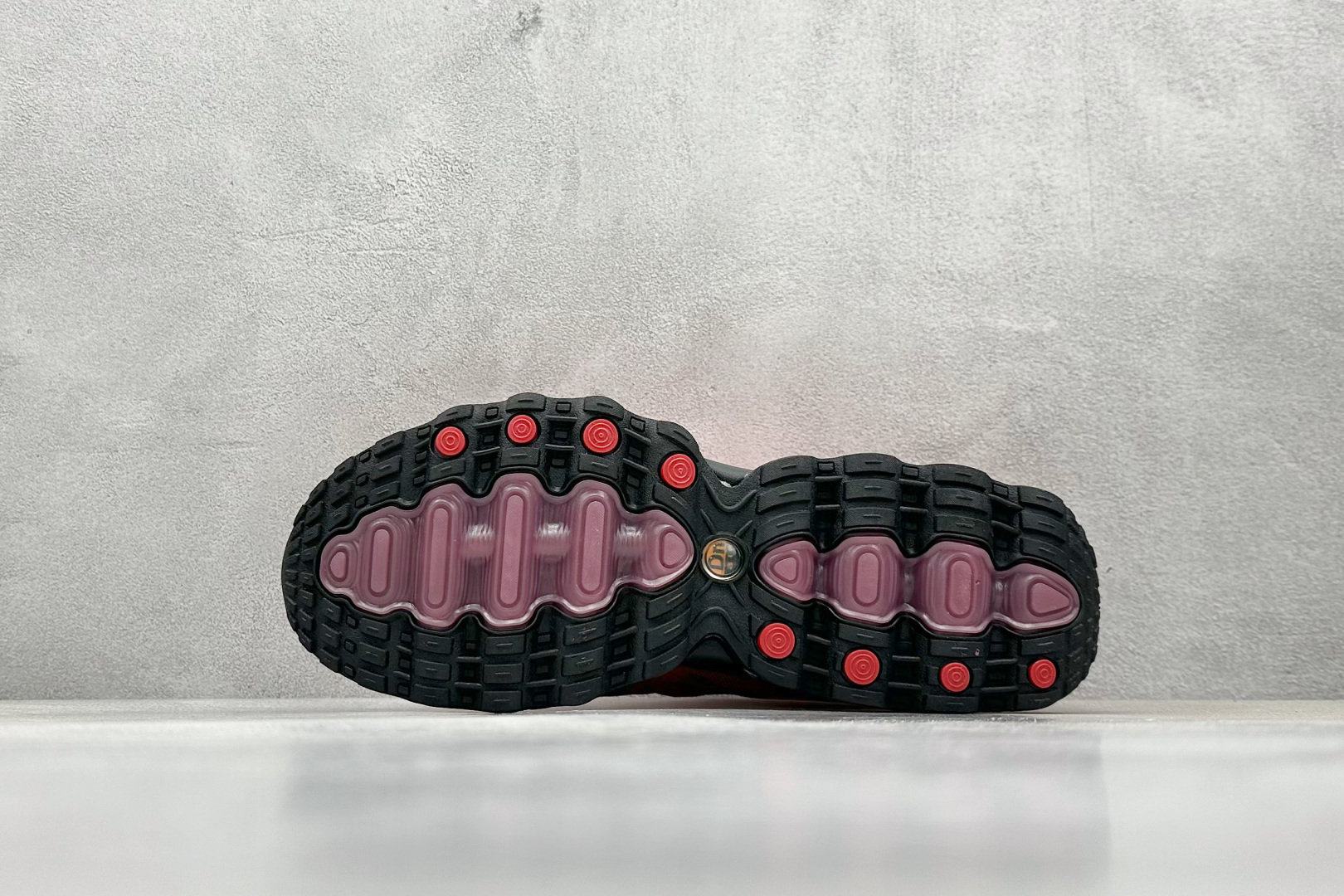  终端放店
YH版 Nk Air Max Dn8 耐克运动舒适减震气垫跑步鞋
#鞋款旨在透过 Dyna