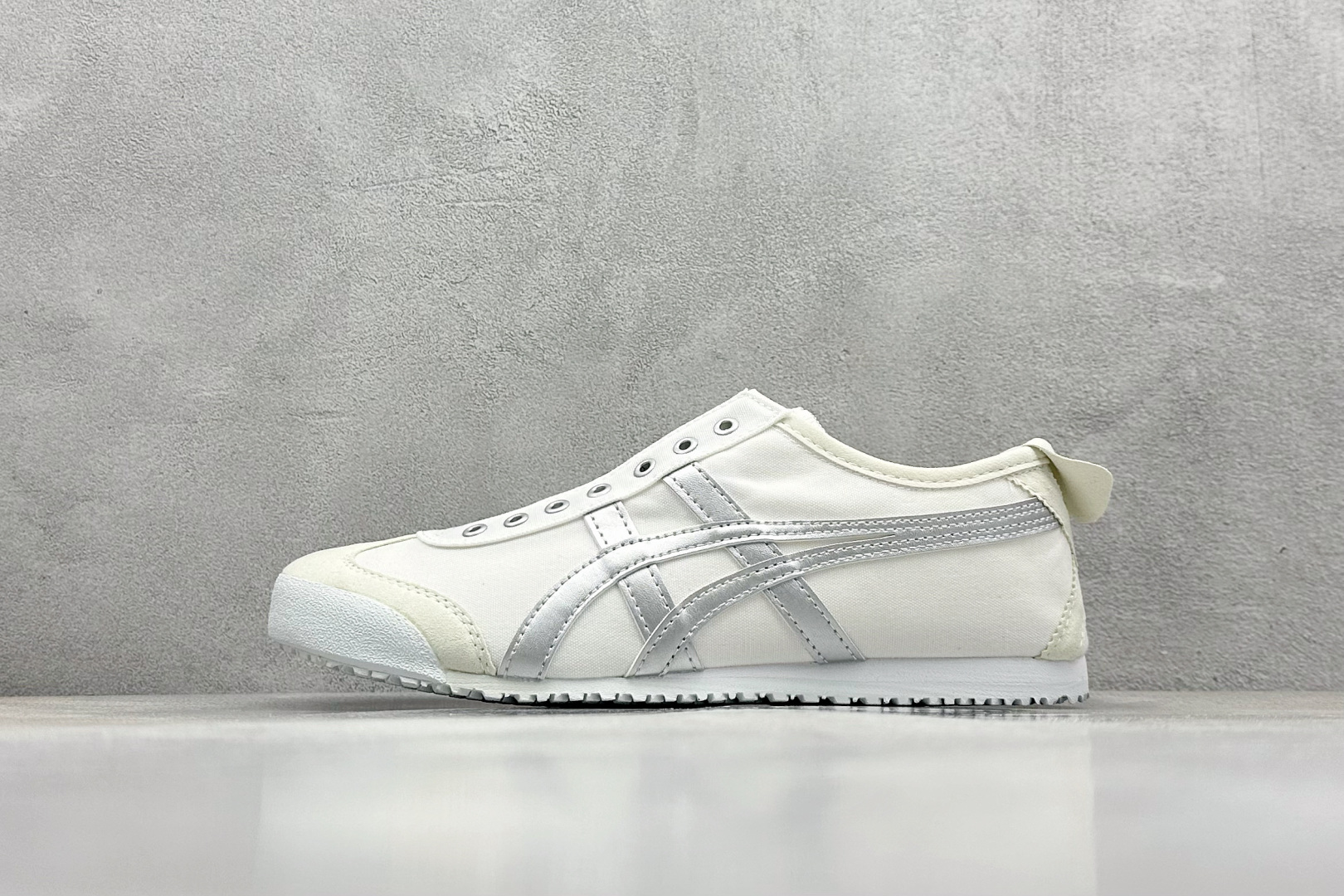  终端放店
GS版 鬼塚虎/Onitsuka Tiger Mexico 66 Slip-On 墨西哥帆布