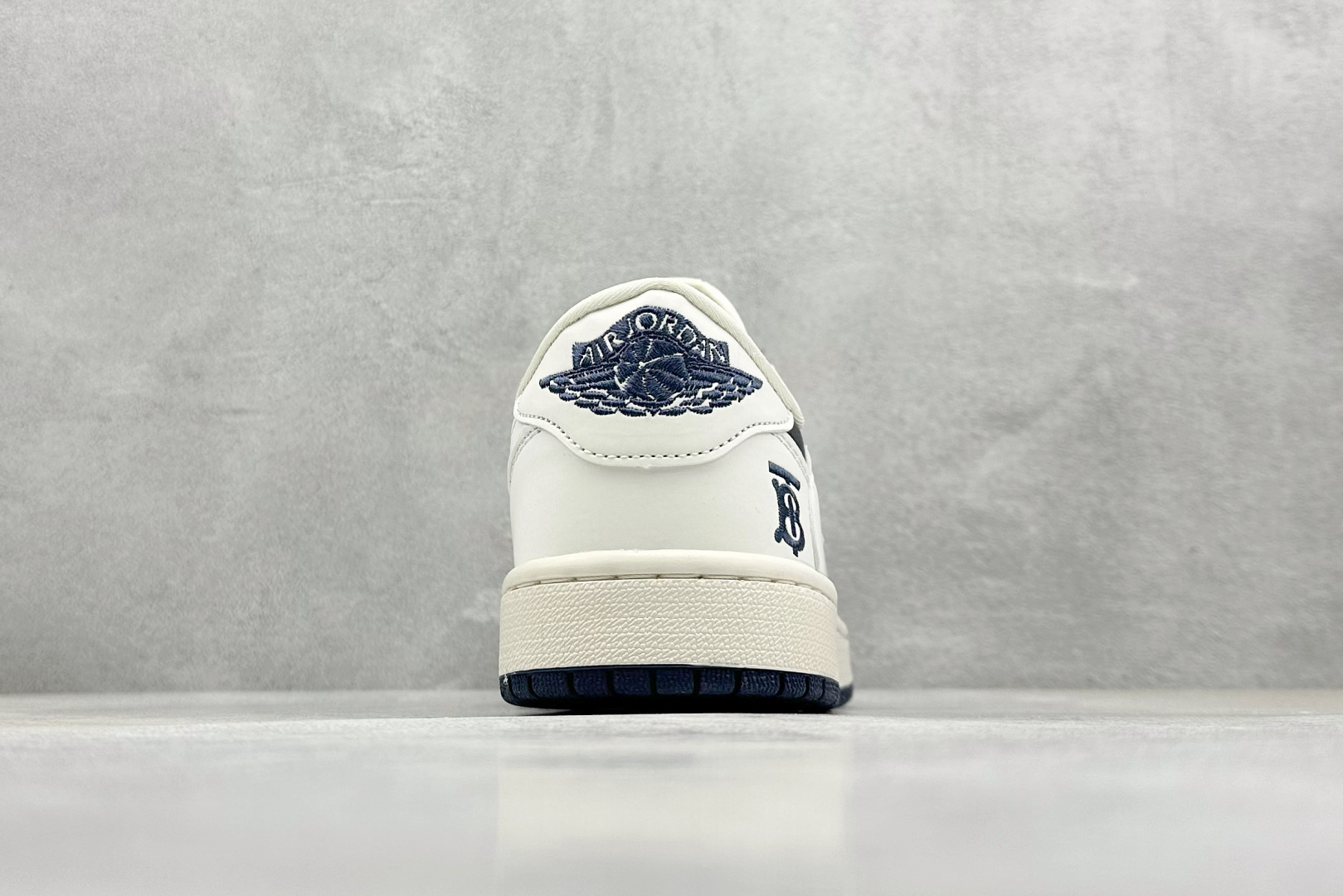 Travis Scott x Nike Air Jordan 1 Low x BURBRRY
Air