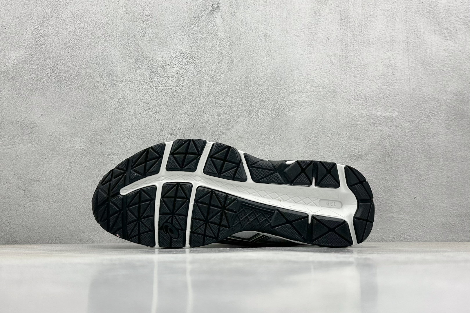  
Asics Gel-Contend 4 抗衡系列4代 夏季低帮透气休闲运动跑步鞋
#透气网眼鞋面配