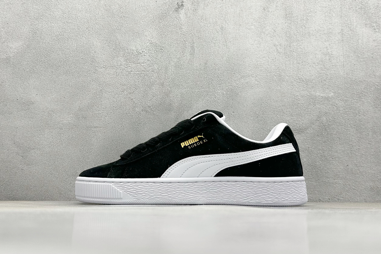  
RS版 Puma Suede XL 彪马 复古休闲板鞋 

货号：-02
尺码：36 37 37.