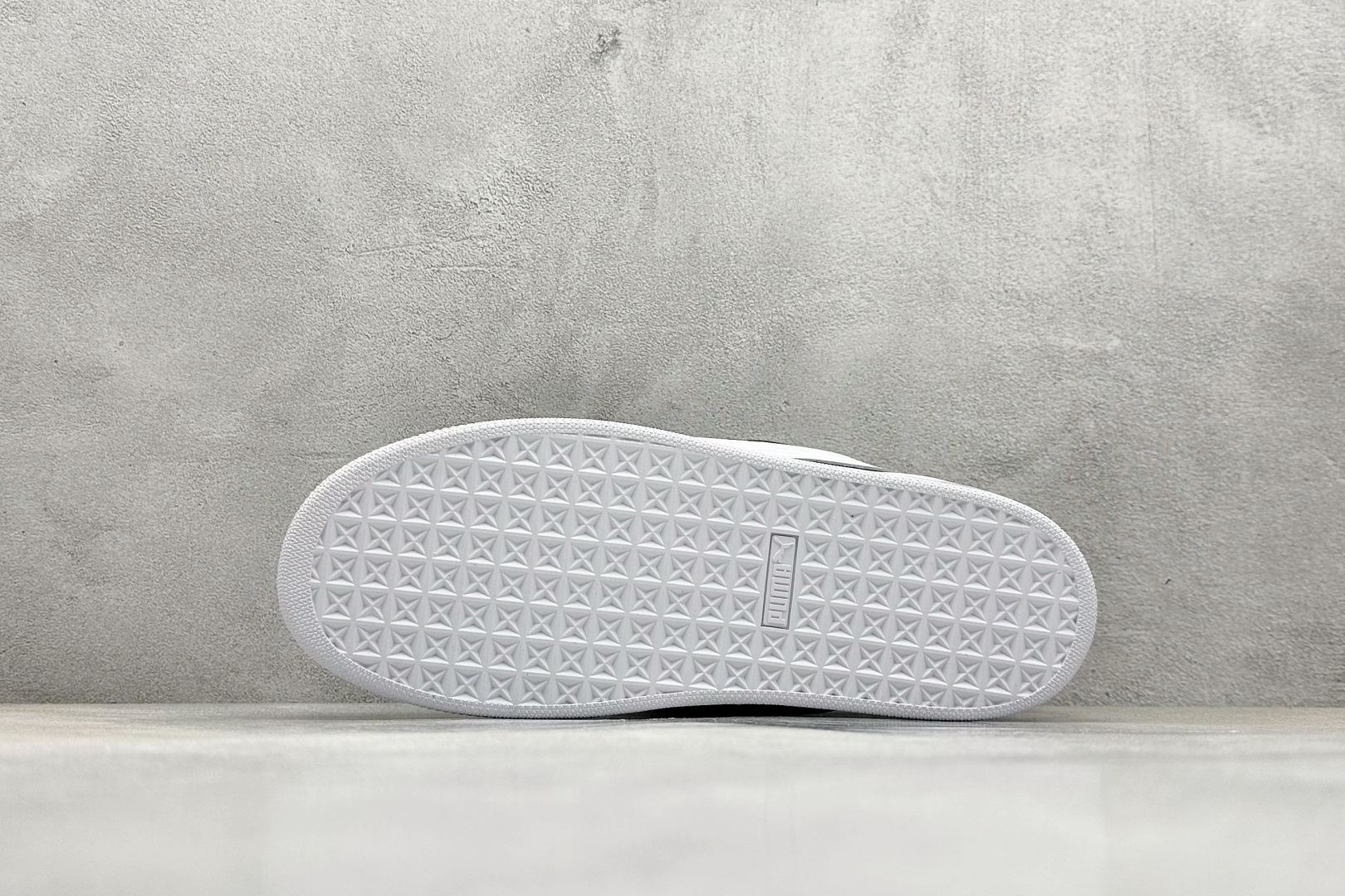  
RS版 Puma Suede XL 彪马 复古休闲板鞋 

货号：-02
尺码：36 37 37.