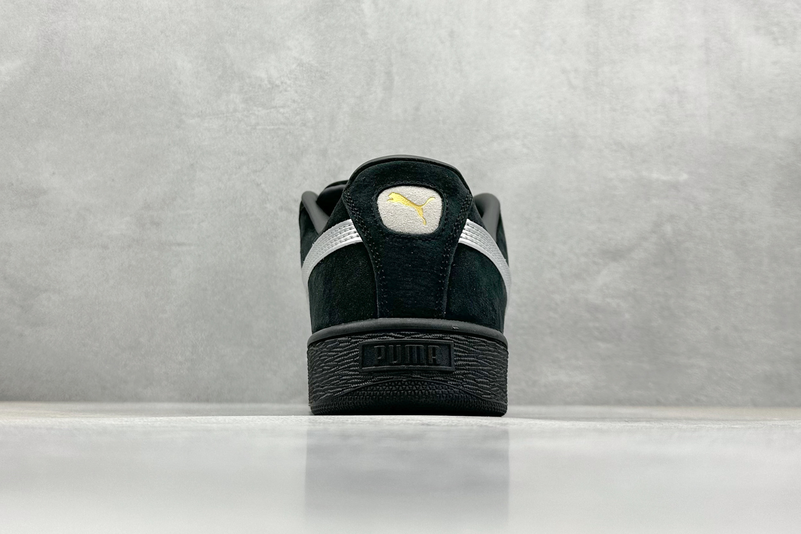  
RS版 Puma Suede XL 彪马 复古休闲板鞋 

货号：-01
尺码：36 37 37.