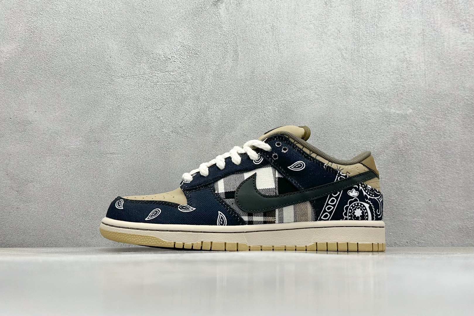  终端放店
YH版 Nike Dunk  SB Low 男女同款潮流板鞋 腰果花
全新细节升级 原厂原档