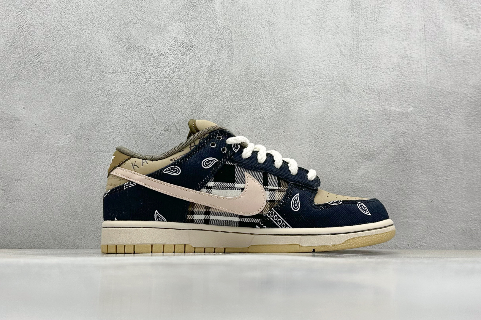  终端放店
YH版 Nike Dunk  SB Low 男女同款潮流板鞋 腰果花
全新细节升级 原厂原档