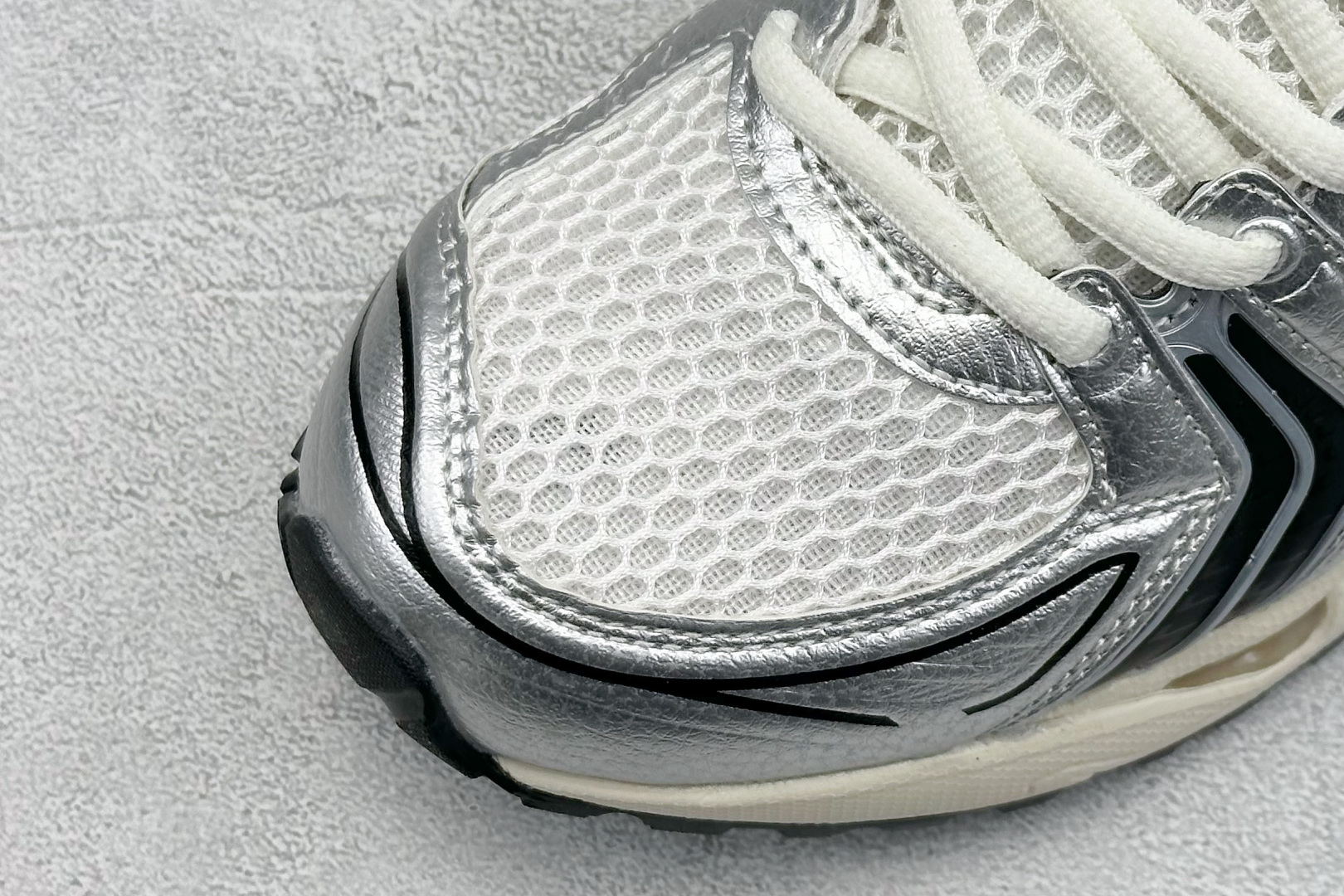 福利特价 终端放店
GS版 Asics Gel-Kayano 14 亚瑟士运动休闲透气专业跑鞋 
#原