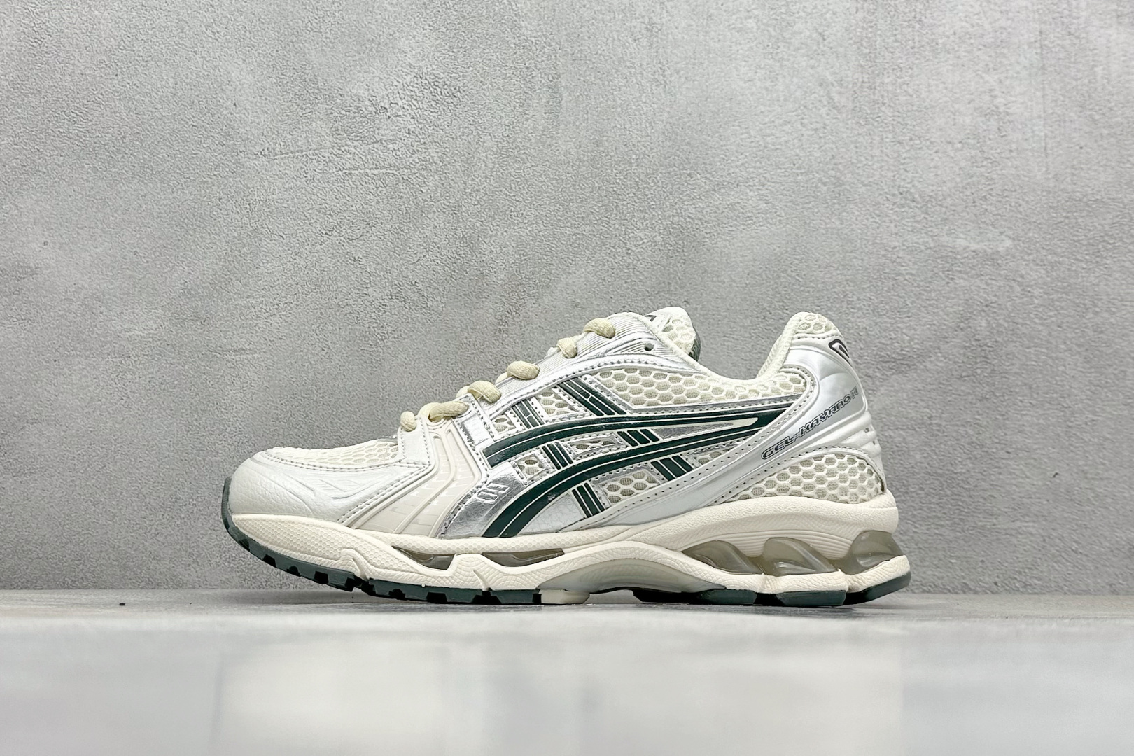福利特价 终端放店
GS版 Asics Gel-Kayano 14 亚瑟士运动休闲透气专业跑鞋 
#原
