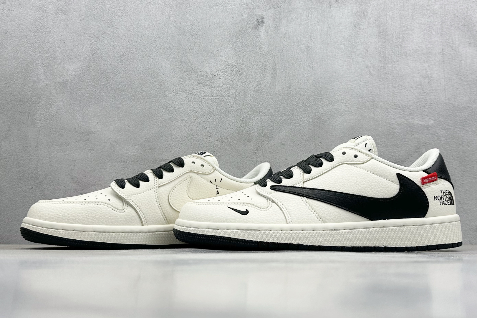 福利特价 终端放店
XC版 Air Jordan 1 倒钩北面联名
性价比天花板 尝鲜先行版 
定制鞋盒