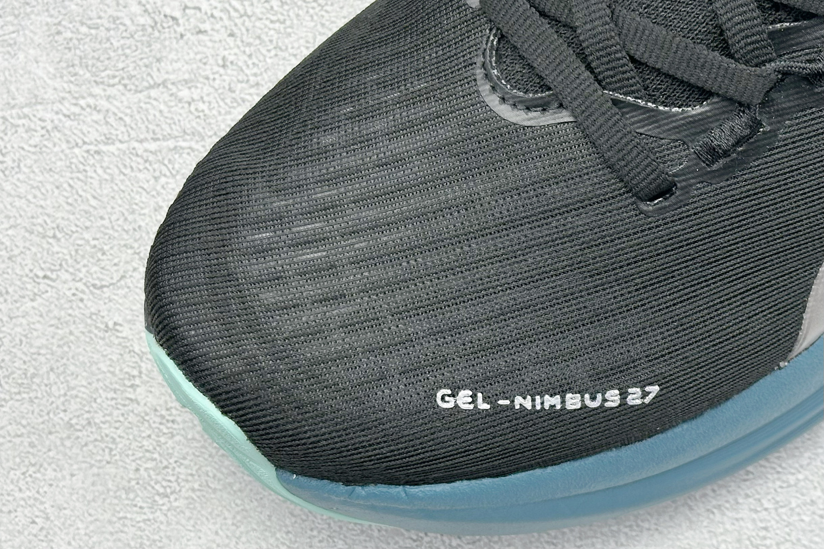  
Asics Gel-Nimbus 27 亚瑟士复古透气休闲鞋缓震男子耐磨跑步鞋 

货号：1011B