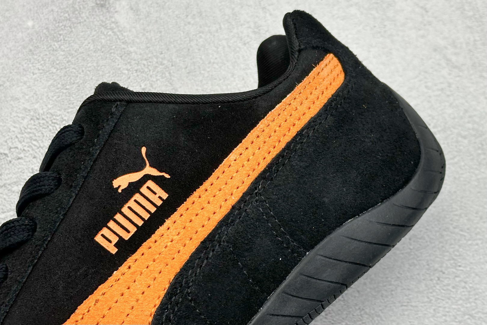  
Puma Speedcet OG 彪马低帮复古运动休闲赛车跑鞋 
以趣味十足又前卫复古的设计引领潮流
