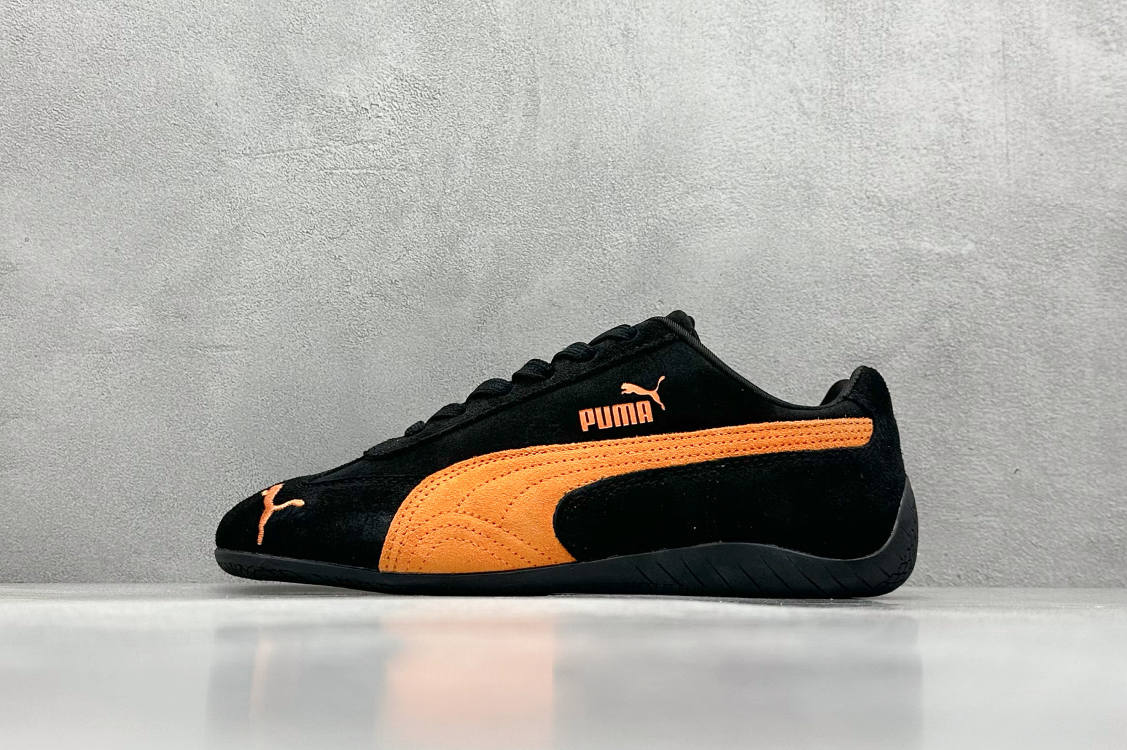  
Puma Speedcet OG 彪马低帮复古运动休闲赛车跑鞋 
以趣味十足又前卫复古的设计引领潮流