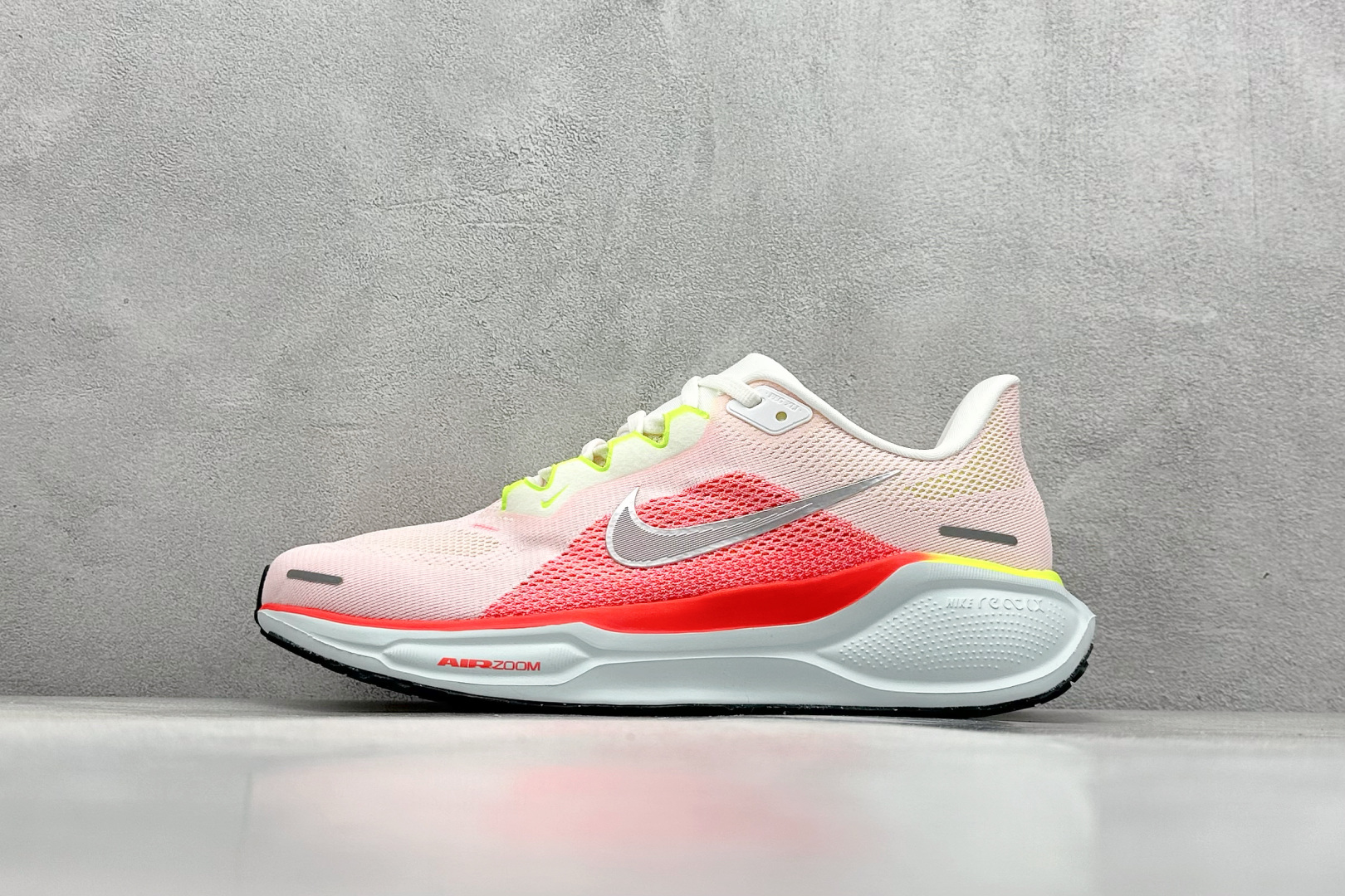 奥莱尾单福利 
Nike Air Zoom PEGASUS 41 网面透气 训练跑鞋
外贸专供订单 原厂