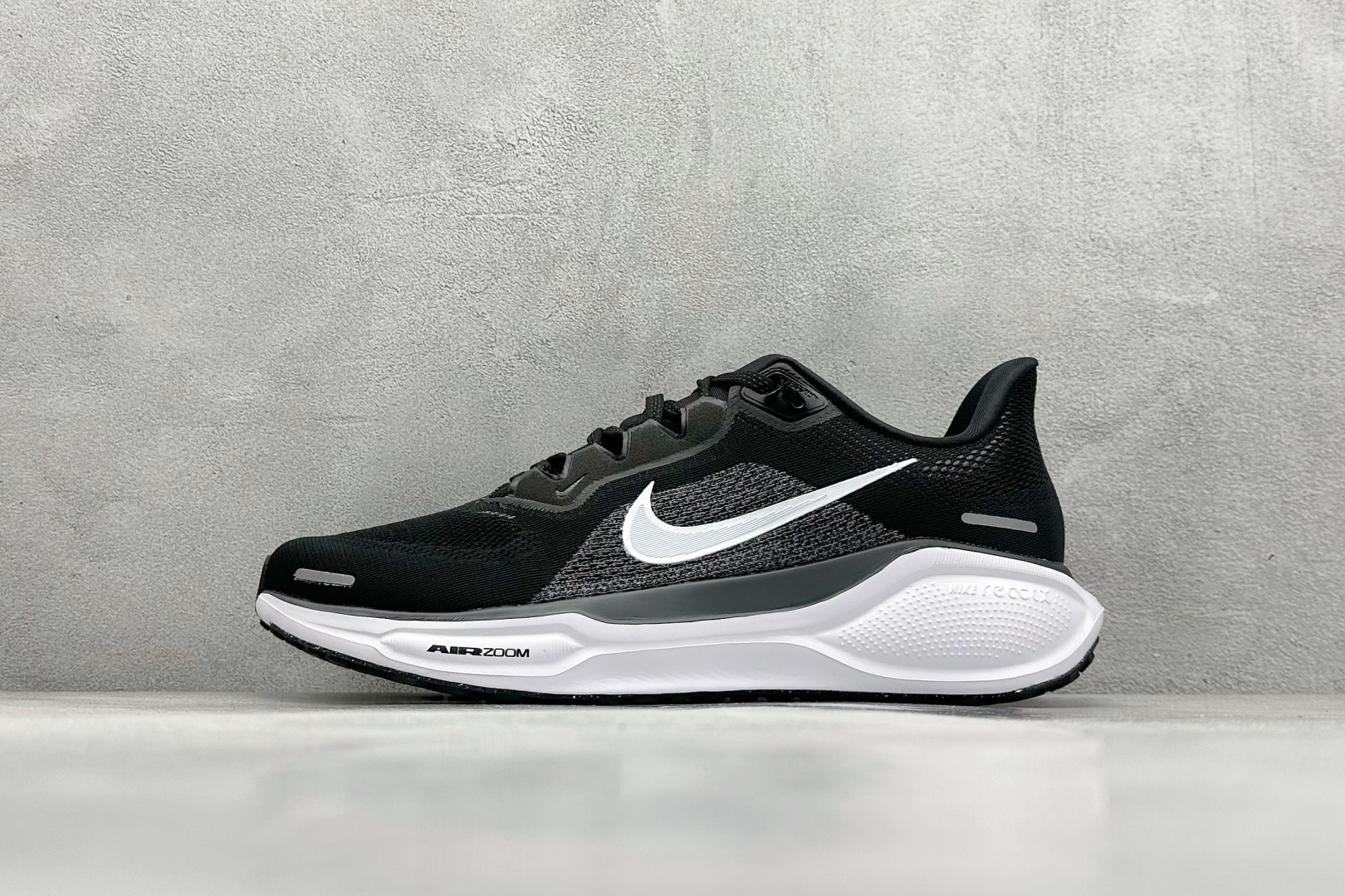 奥莱尾单福利 
Nike Air Zoom PEGASUS 41 网面透气 训练跑鞋
外贸专供订单 原厂