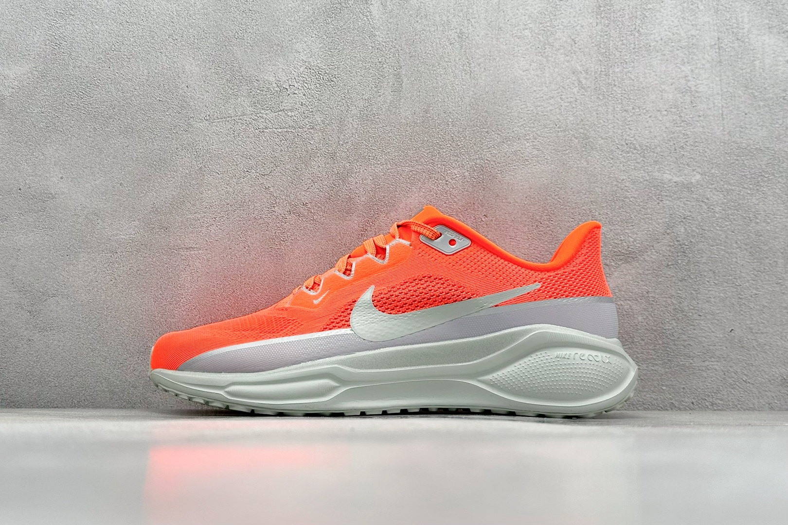 奥莱尾单福利 
Nike Air Zoom PEGASUS 41 网面透气 训练跑鞋
外贸专供订单 原厂