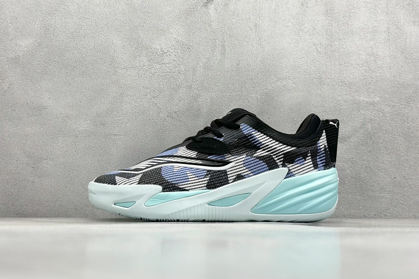 终端放店
GJR版 PUMA All-Pro Nitro 彪马舒适耐磨低帮实战篮球鞋
鞋身材质运用轻