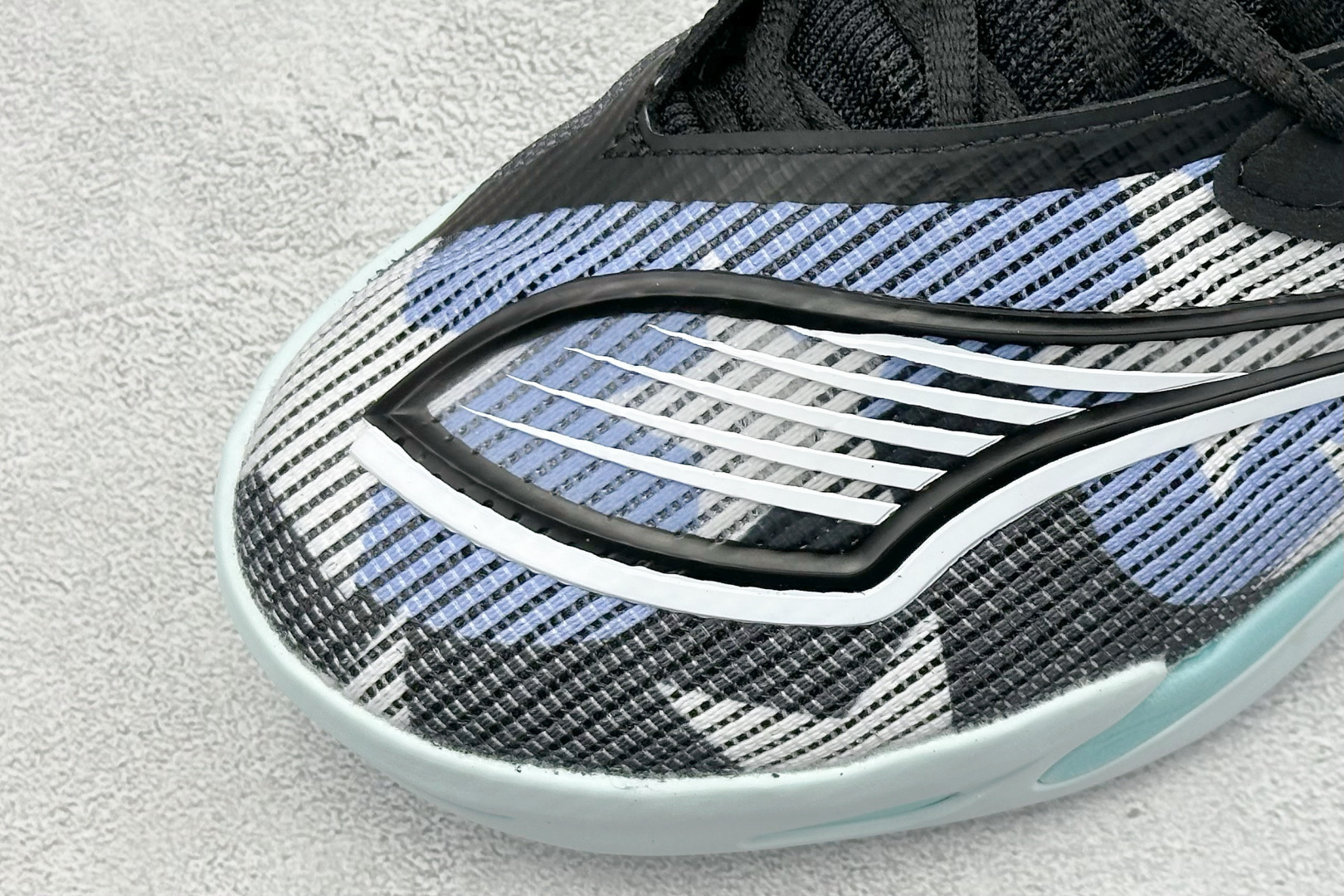 终端放店
GJR版 PUMA All-Pro Nitro 彪马舒适耐磨低帮实战篮球鞋
鞋身材质运用轻
