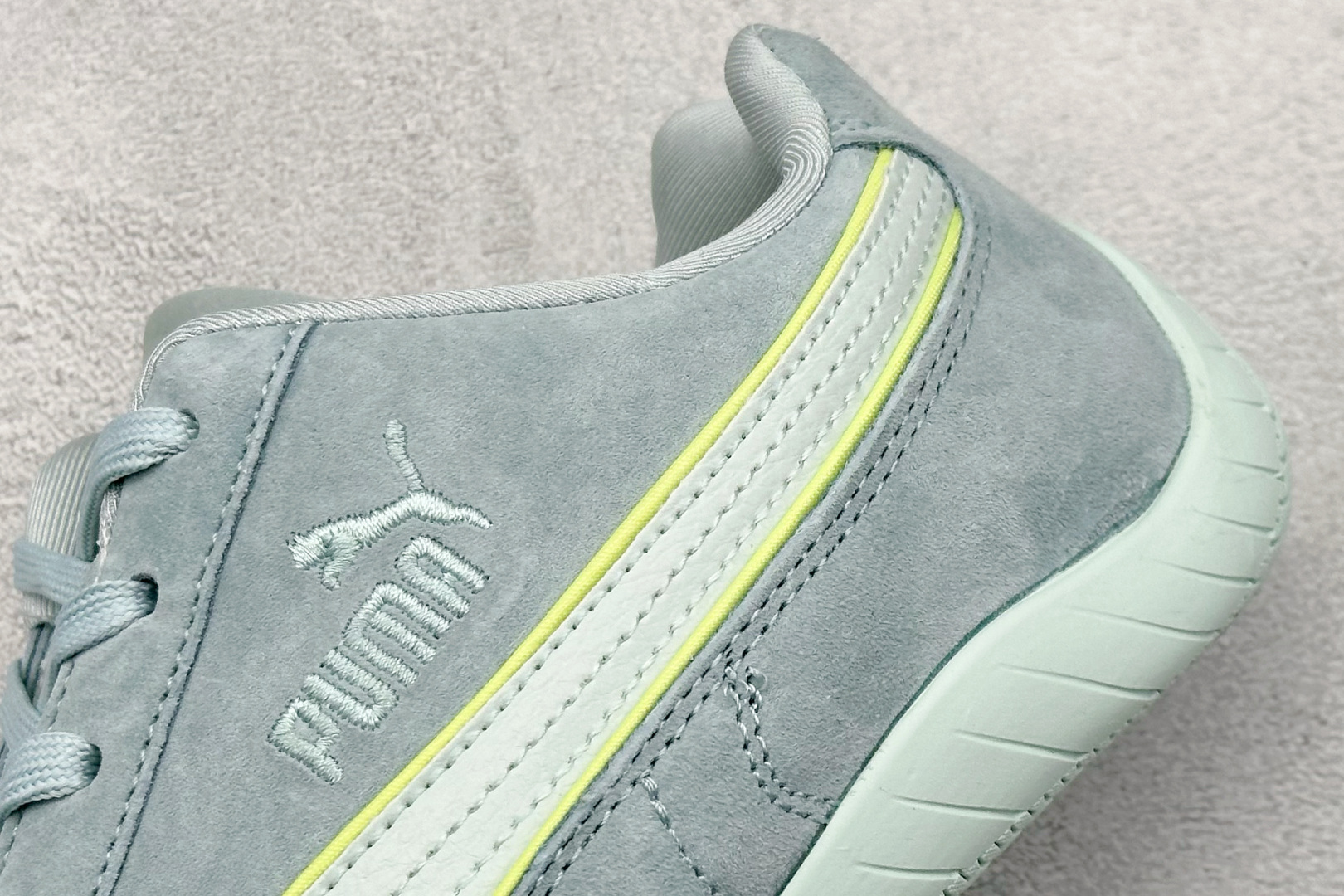  
TG版 Puma Speedcet OG 
彪马低帮复古运动休闲赛车跑鞋 
以趣味十足又前卫复古的设