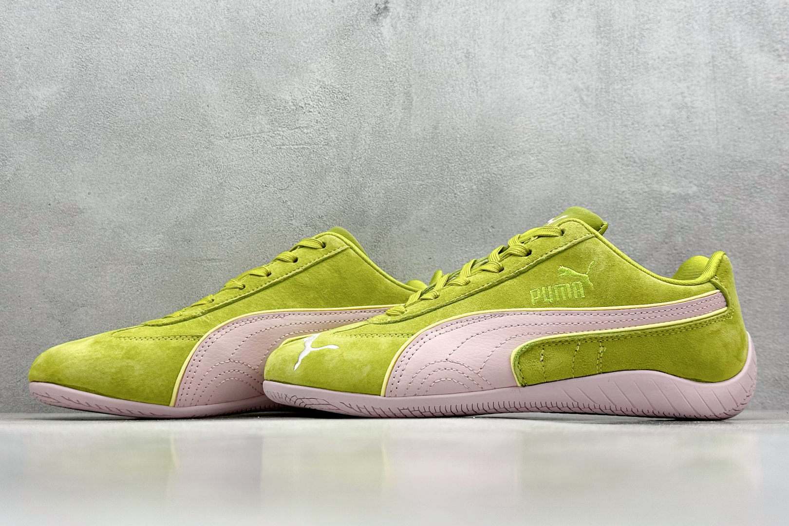  
TG版 Puma Speedcet OG 
彪马低帮复古运动休闲赛车跑鞋 
以趣味十足又前卫复古的设