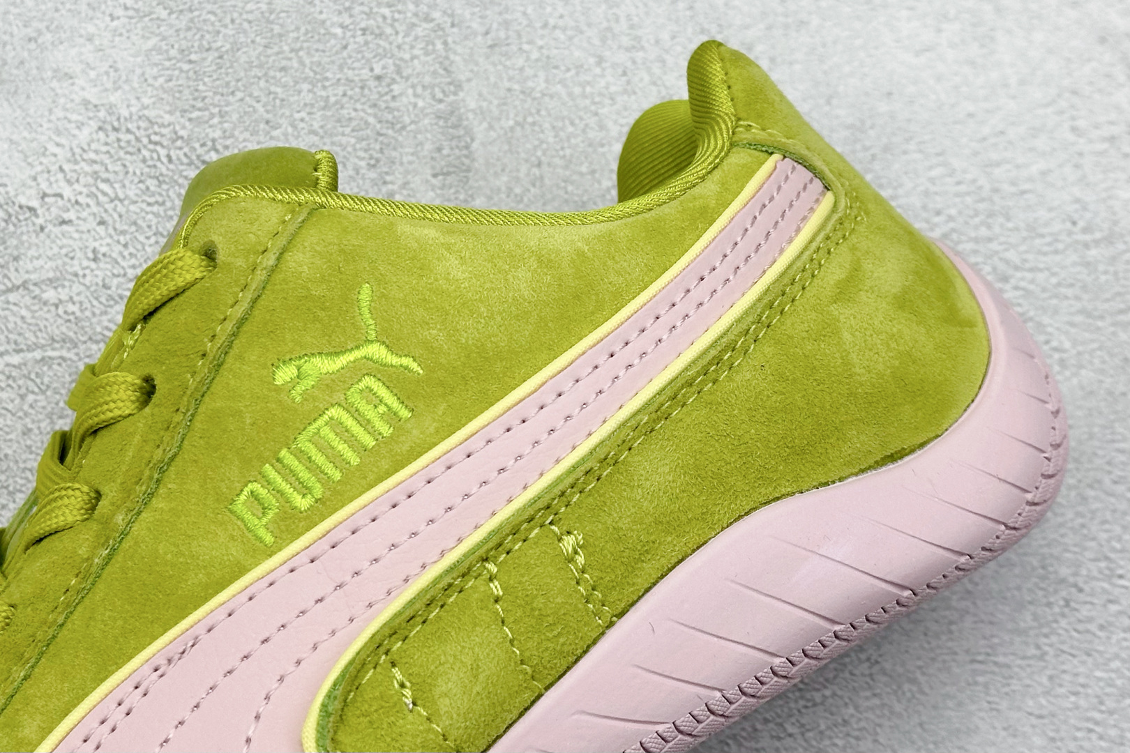  
TG版 Puma Speedcet OG 
彪马低帮复古运动休闲赛车跑鞋 
以趣味十足又前卫复古的设
