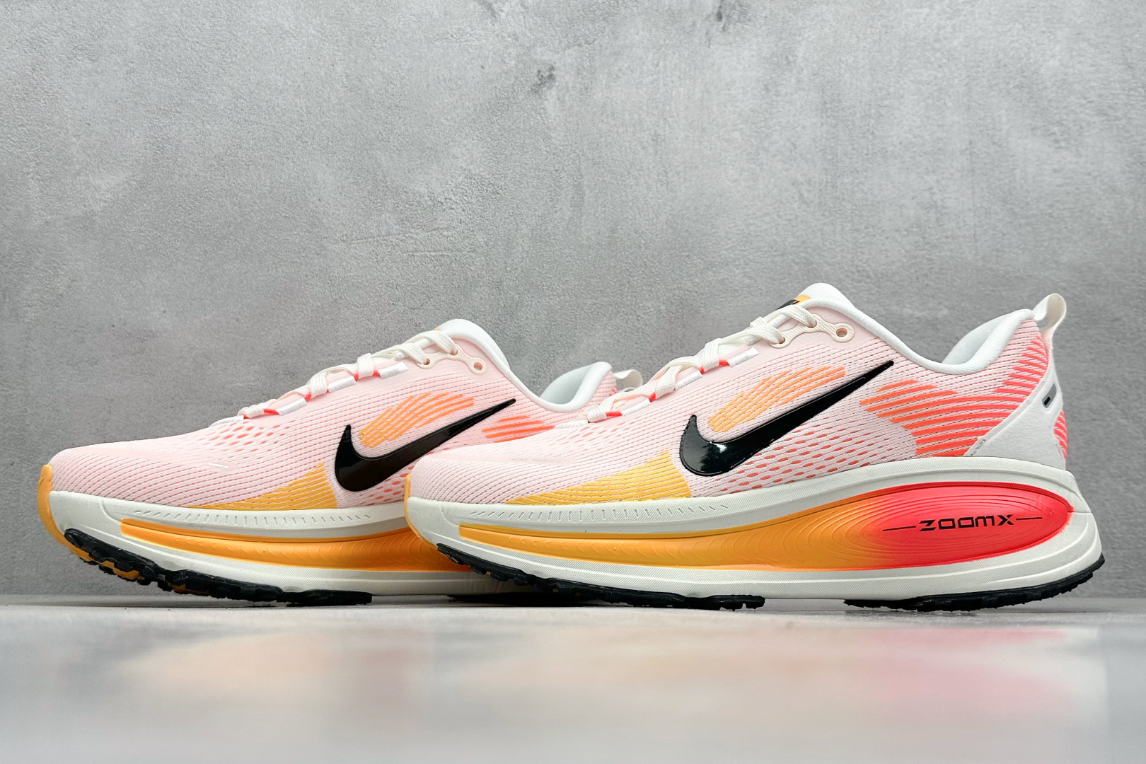  
K Nk Air Zoom Vomero 18 登月18 2025新款缓震休闲跑鞋
#原鞋开发 内