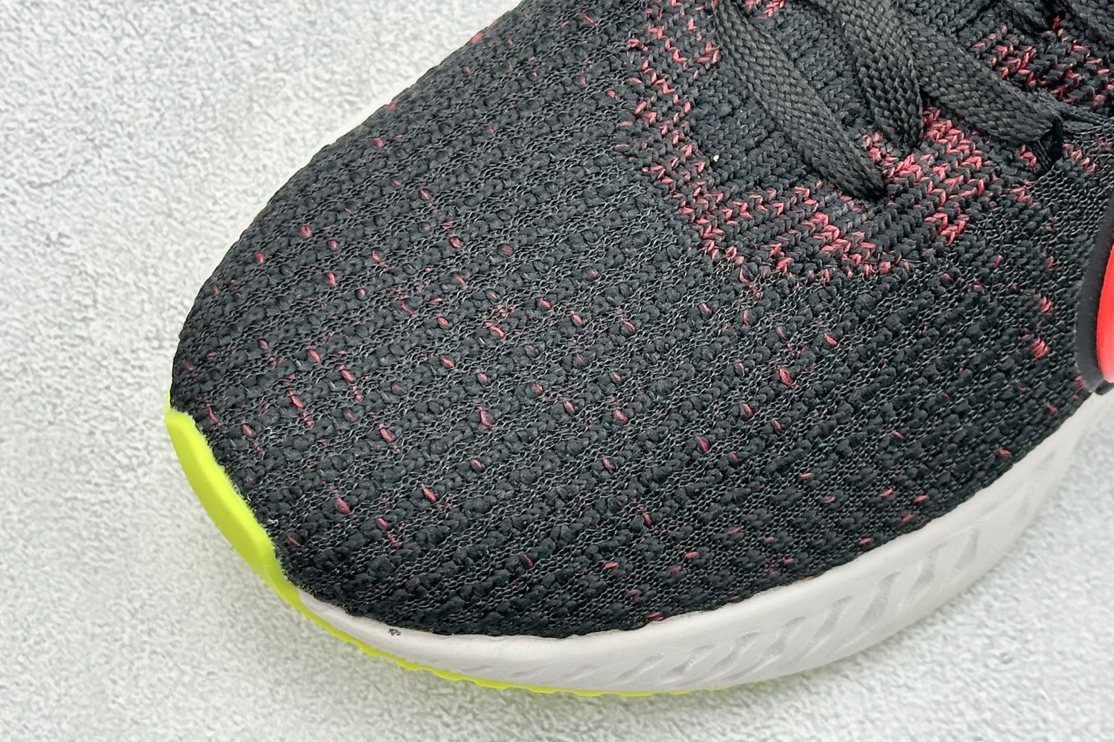  
Nike React Infinity Run Fk 3 采用 React泡绵的鞋款更多了增量泡绵的