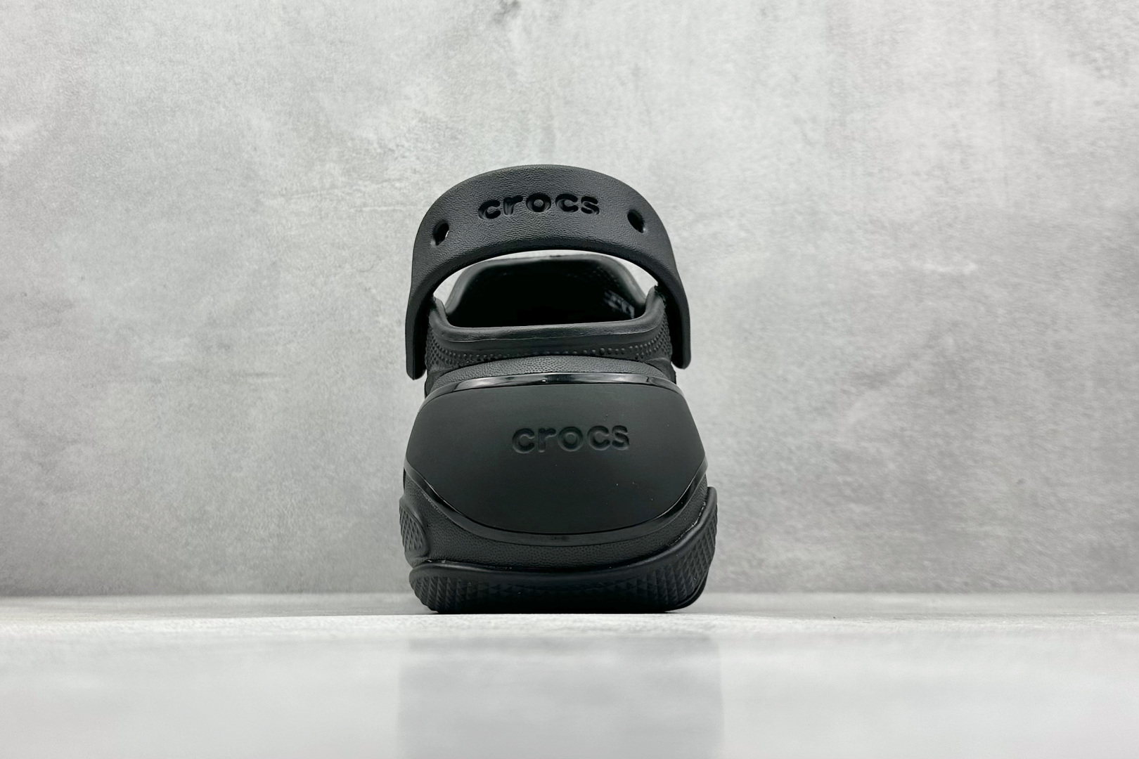  终端放店
K版  Crocs 卡洛驰 贝壳

Size：M4=36-37
           M5=
