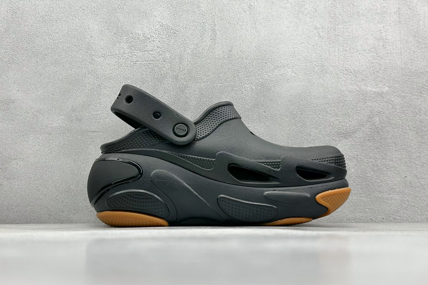  终端放店
K版  Crocs 卡洛驰 贝壳

Size：M4=36-37
           M5=