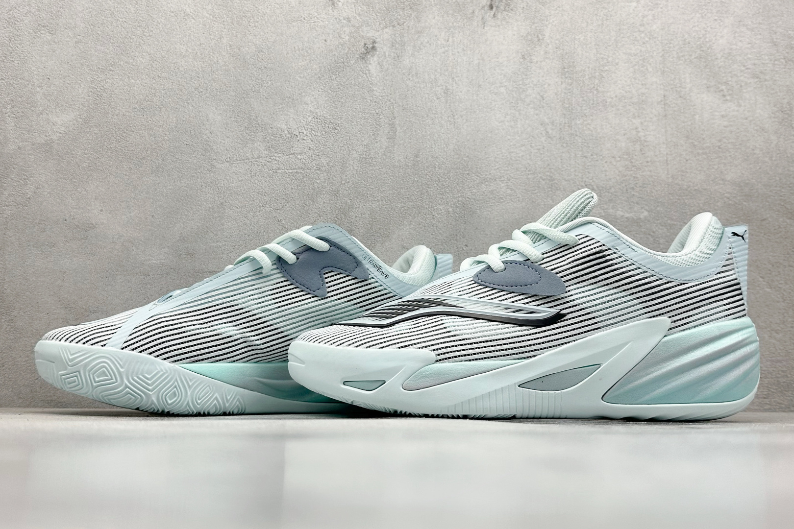 终端放店
GJR版 PUMA All-Pro Nitro 彪马舒适耐磨低帮实战篮球鞋
鞋身材质运用轻