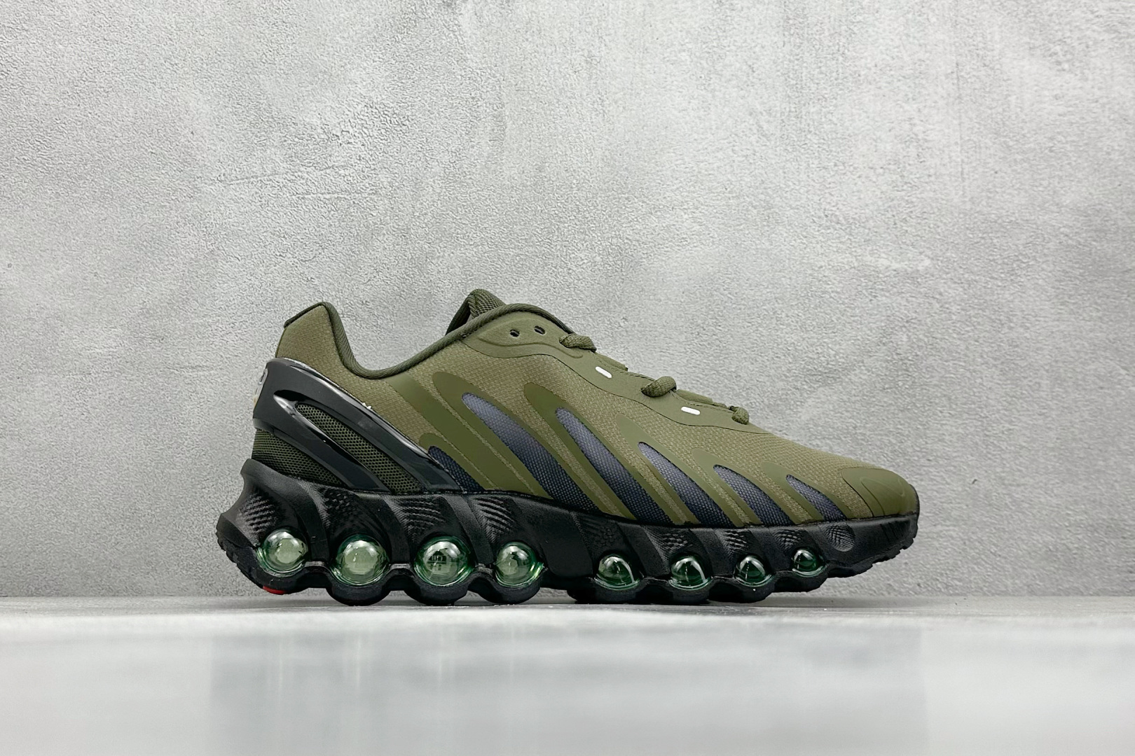 终端放店
YH版 Nk Air Max Dn8 耐克运动舒适减震气垫跑步鞋
#鞋款旨在透过 Dyna