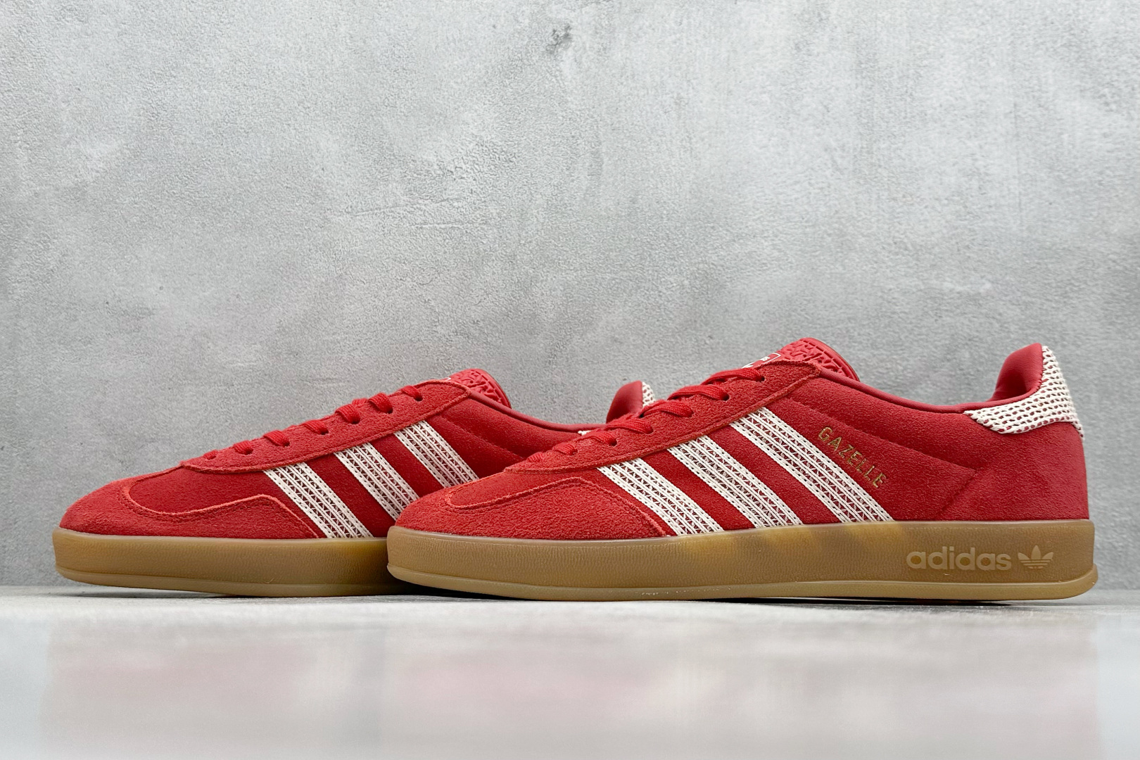  终端放店
S2 adidas Originals Gazelle INdoor 
三叶草休闲防滑耐磨低